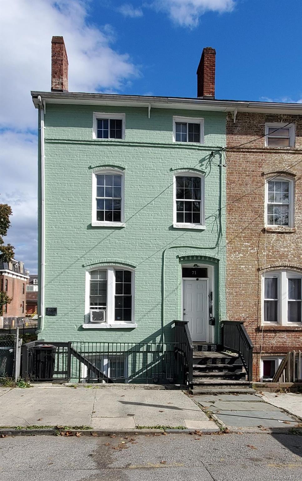 71 Lander Street, Newburgh NY 12550
