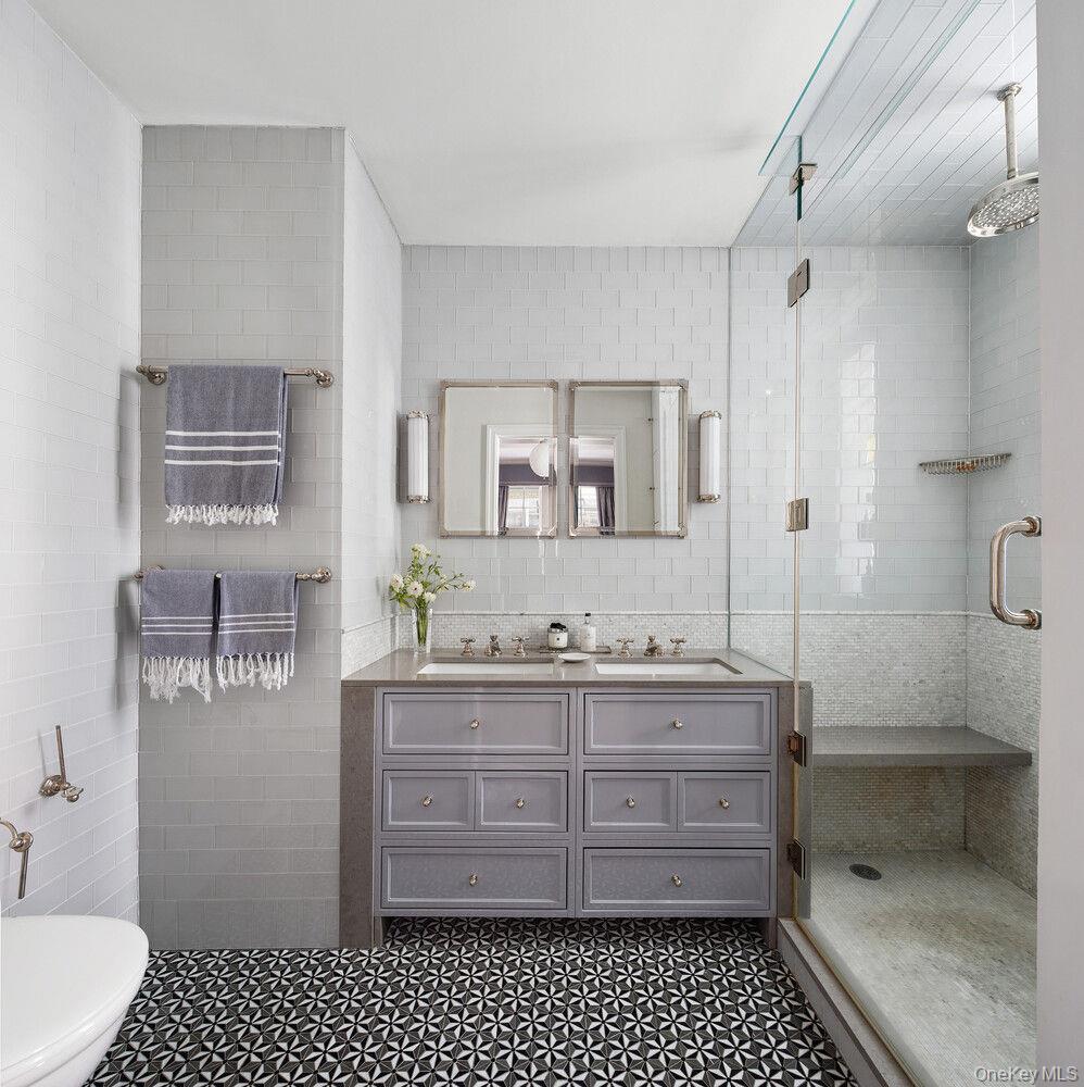 7 GRACIE Square Unit 2/3CD, Manhattan NY 10028