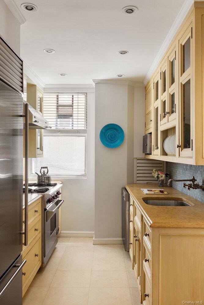 7 GRACIE Square Unit 2/3CD, Manhattan NY 10028