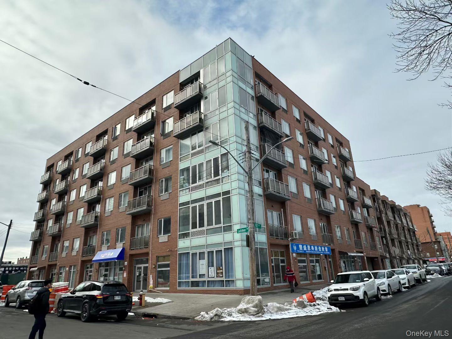 13621 Latimer Place Unit 6G, Flushing NY 11354