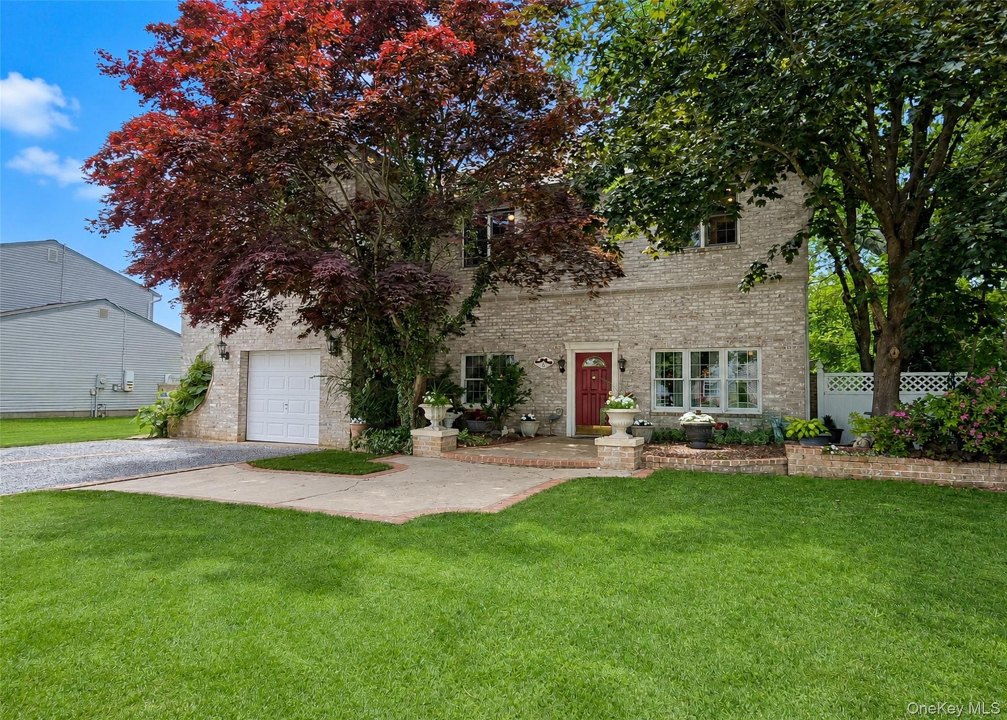 6 Naybor Avenue, Medford NY 11763