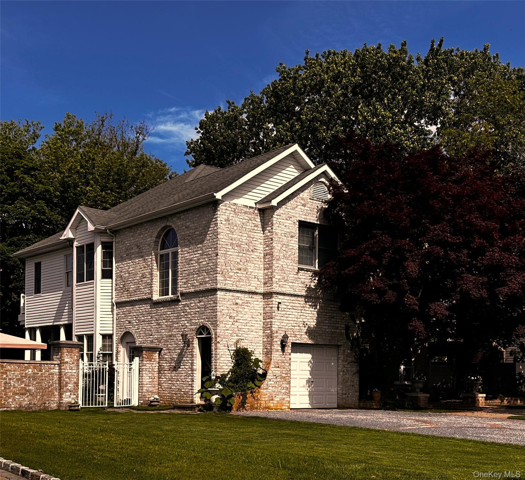 6 Naybor Avenue, Medford NY 11763