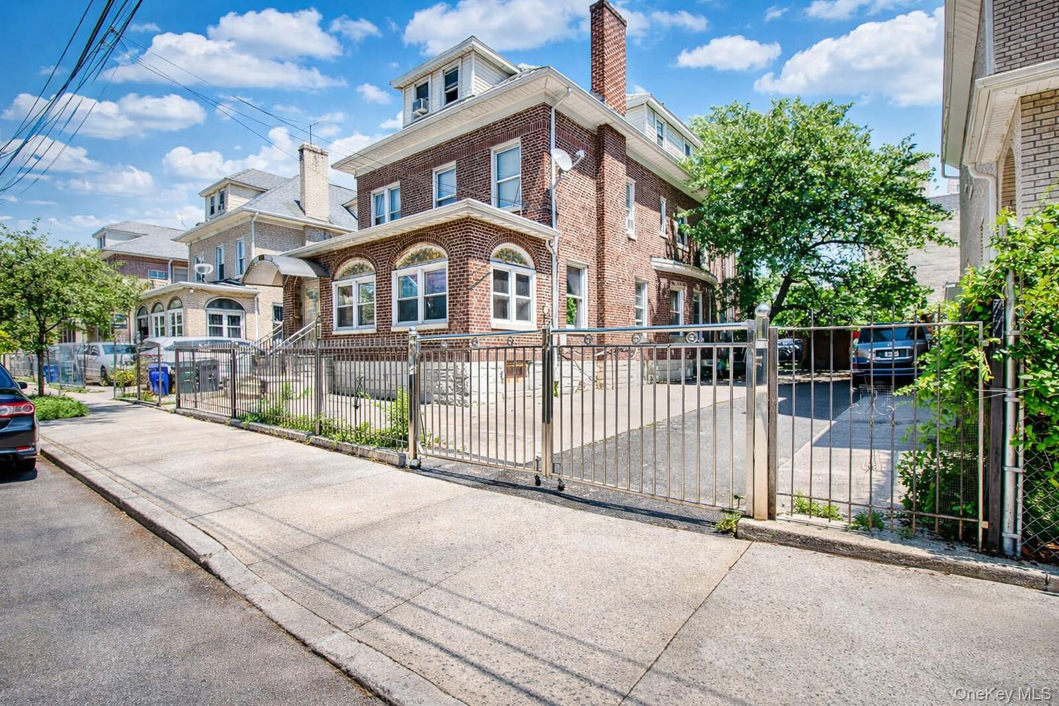 2532 Davidson Avenue, Bronx NY 10468