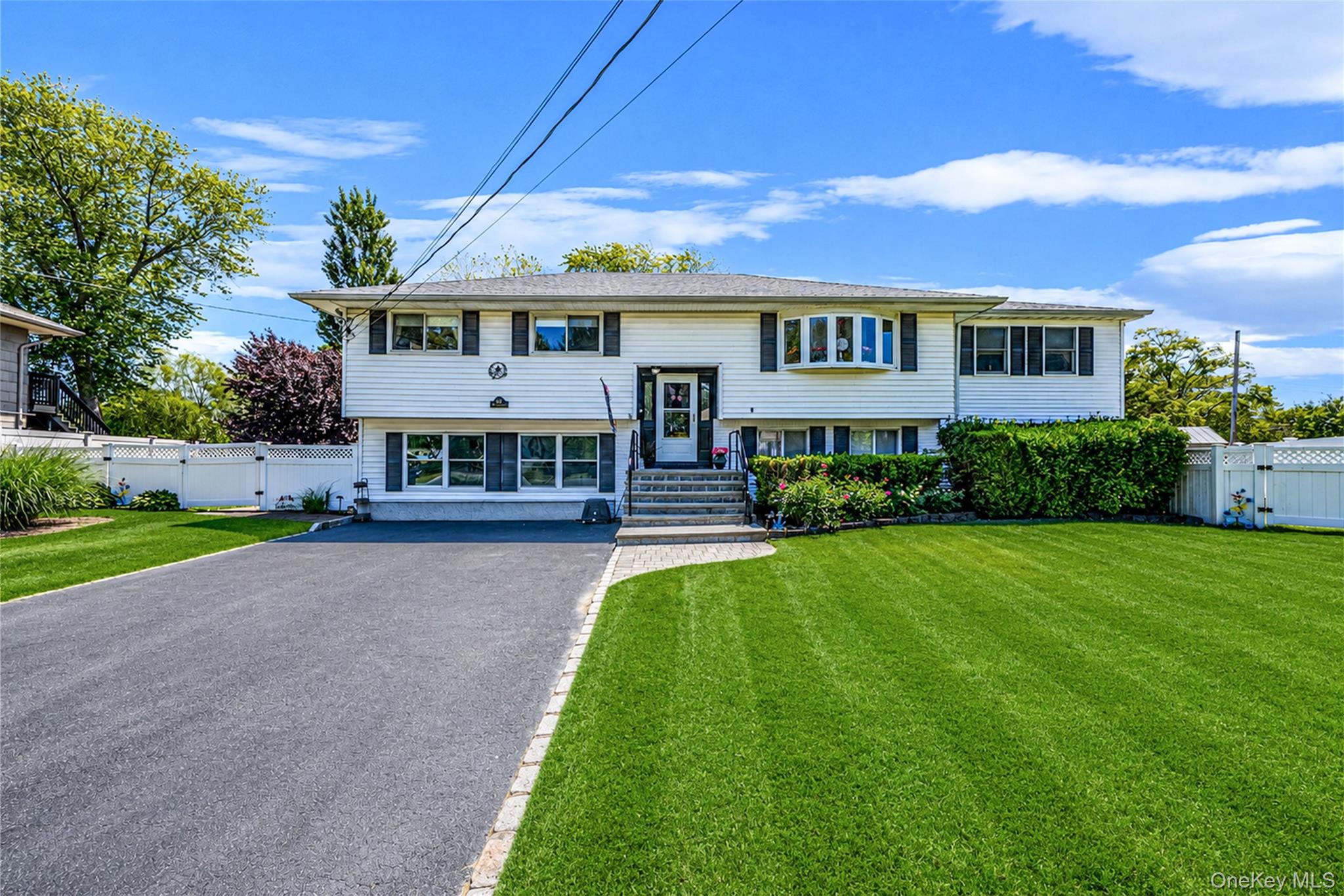 20 Rochelle Court, Amityville NY 11701