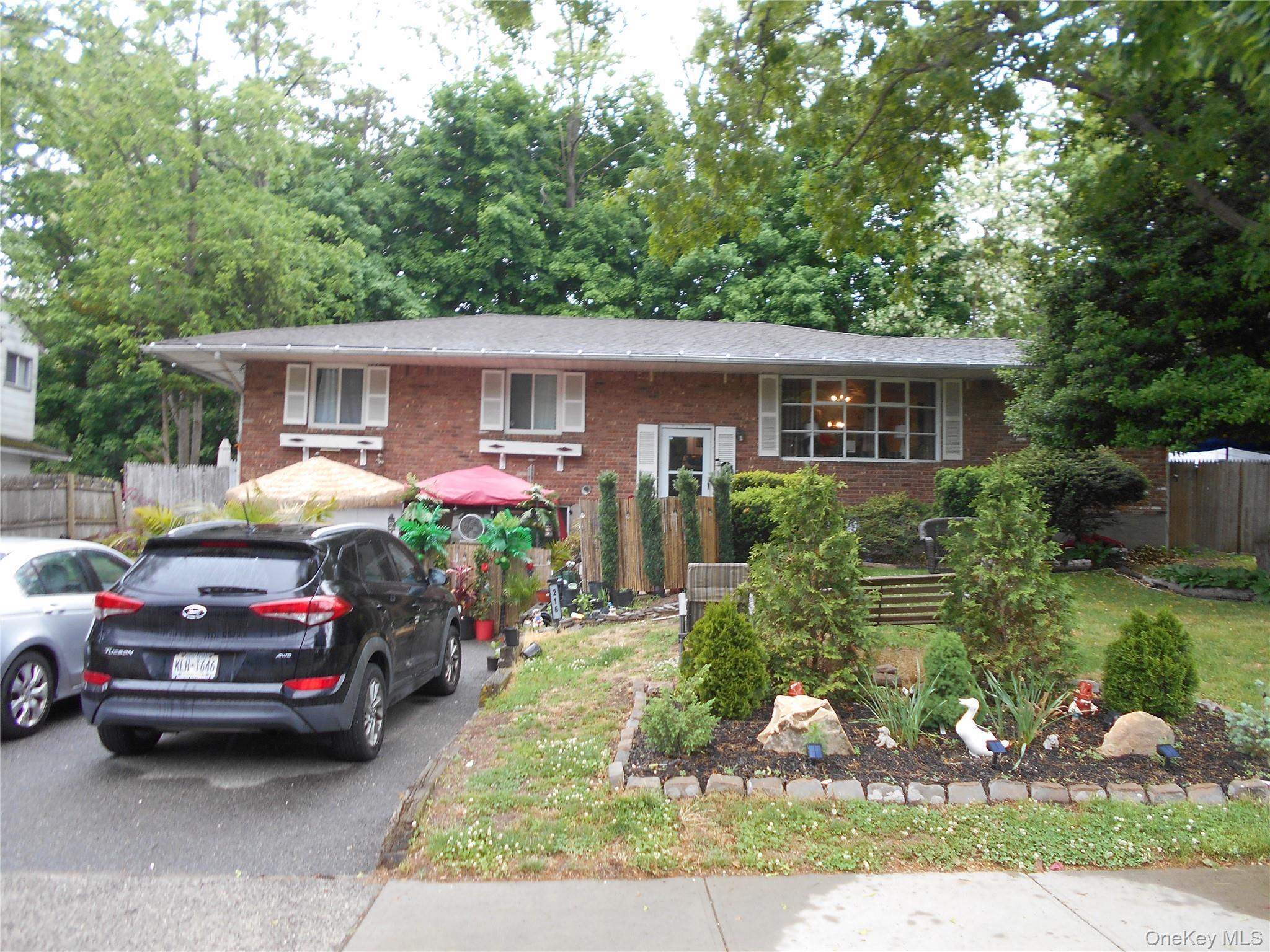 216 Indian Head Road, Kings Park NY 11754