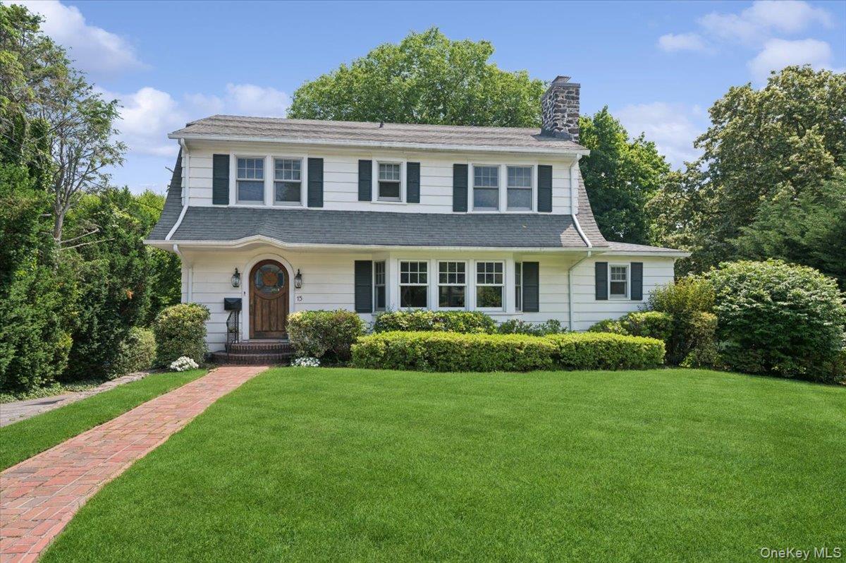 15 Lyons Place, Larchmont NY 10538