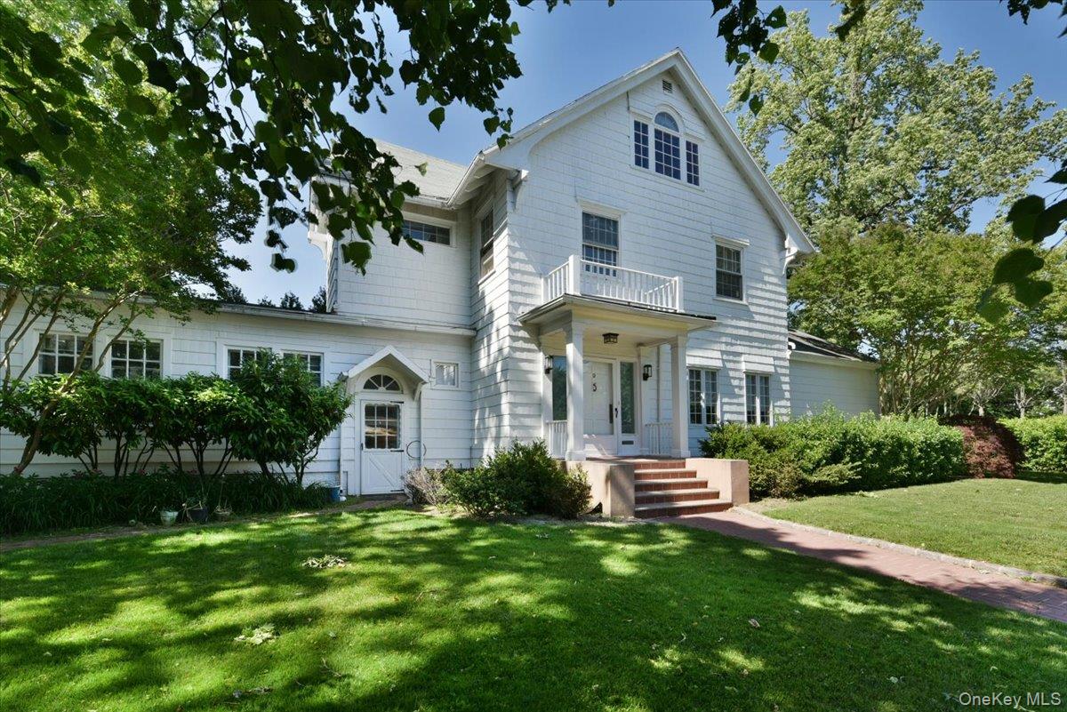 9 Nassau Drive, Great Neck NY 11021