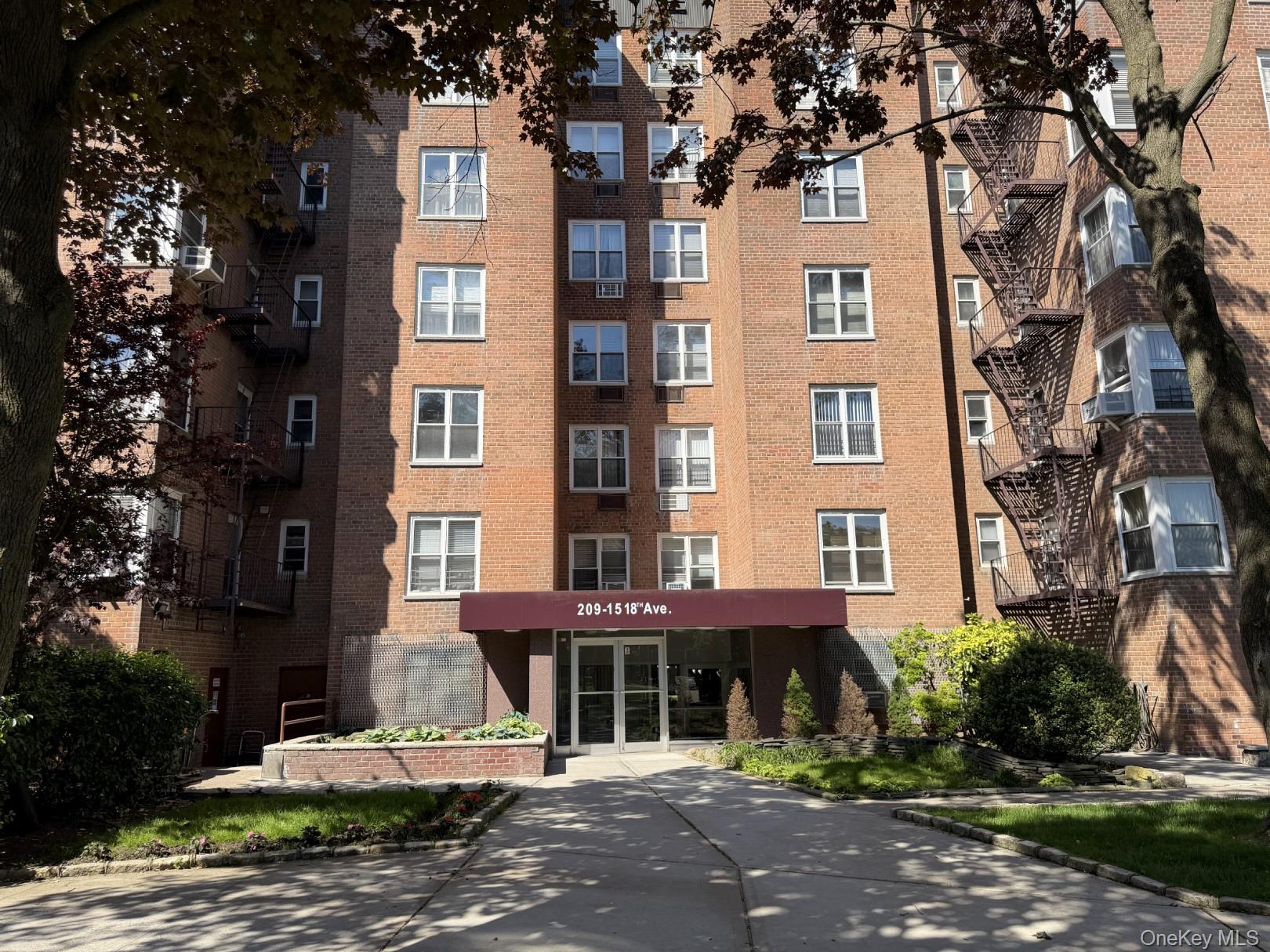 209-15 18th Avenue Unit 4K, Bayside NY 11360