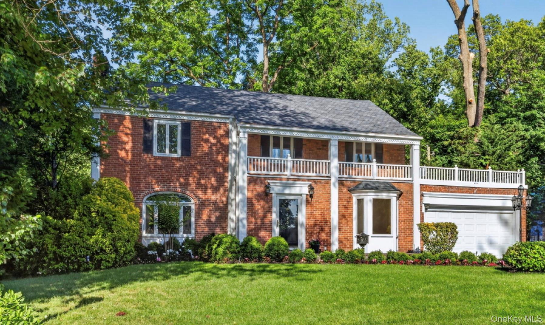 190 Sussex Drive, Manhasset NY 11030