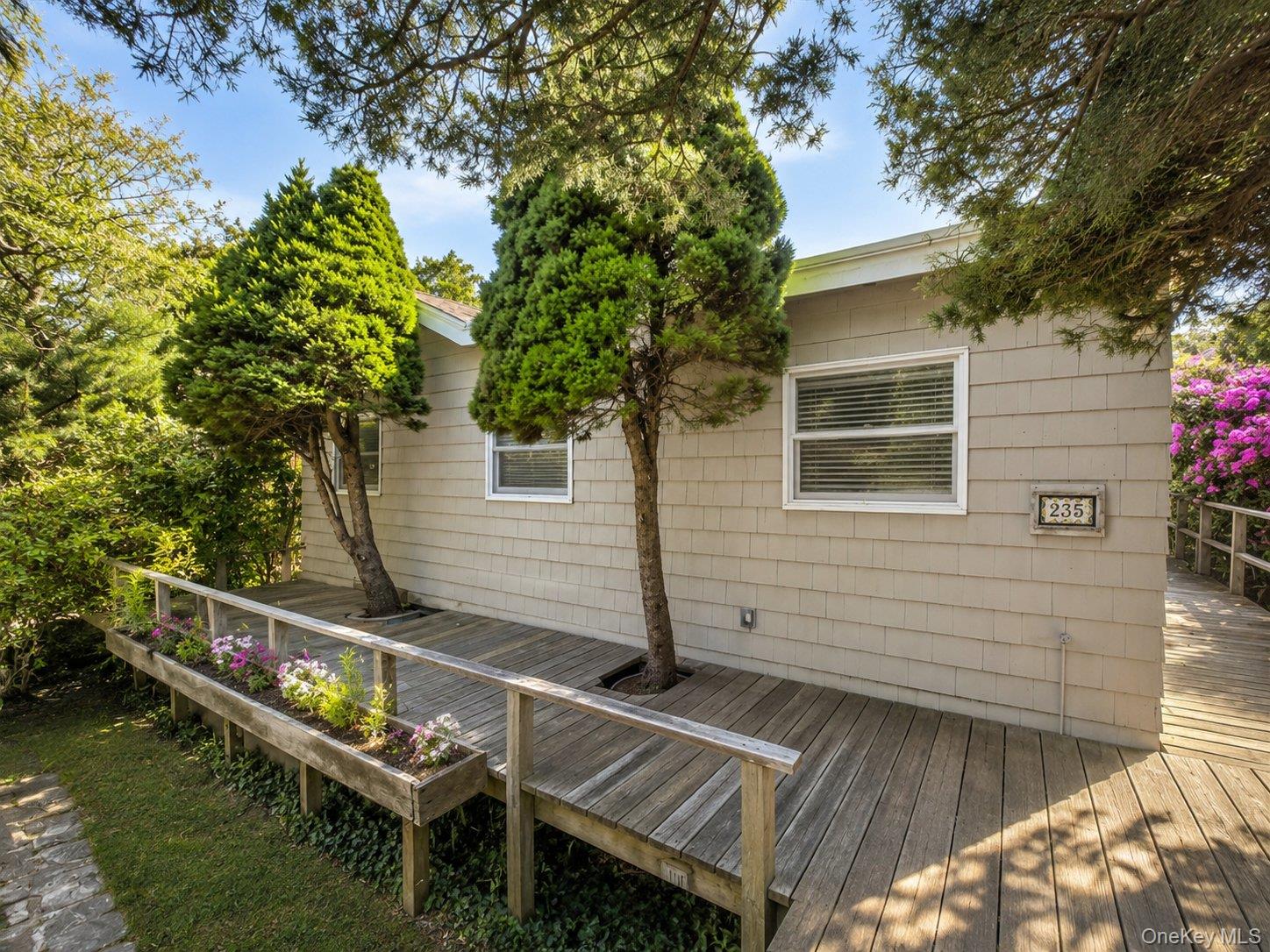 236 Sea Walk, Cherry Grove NY 11782