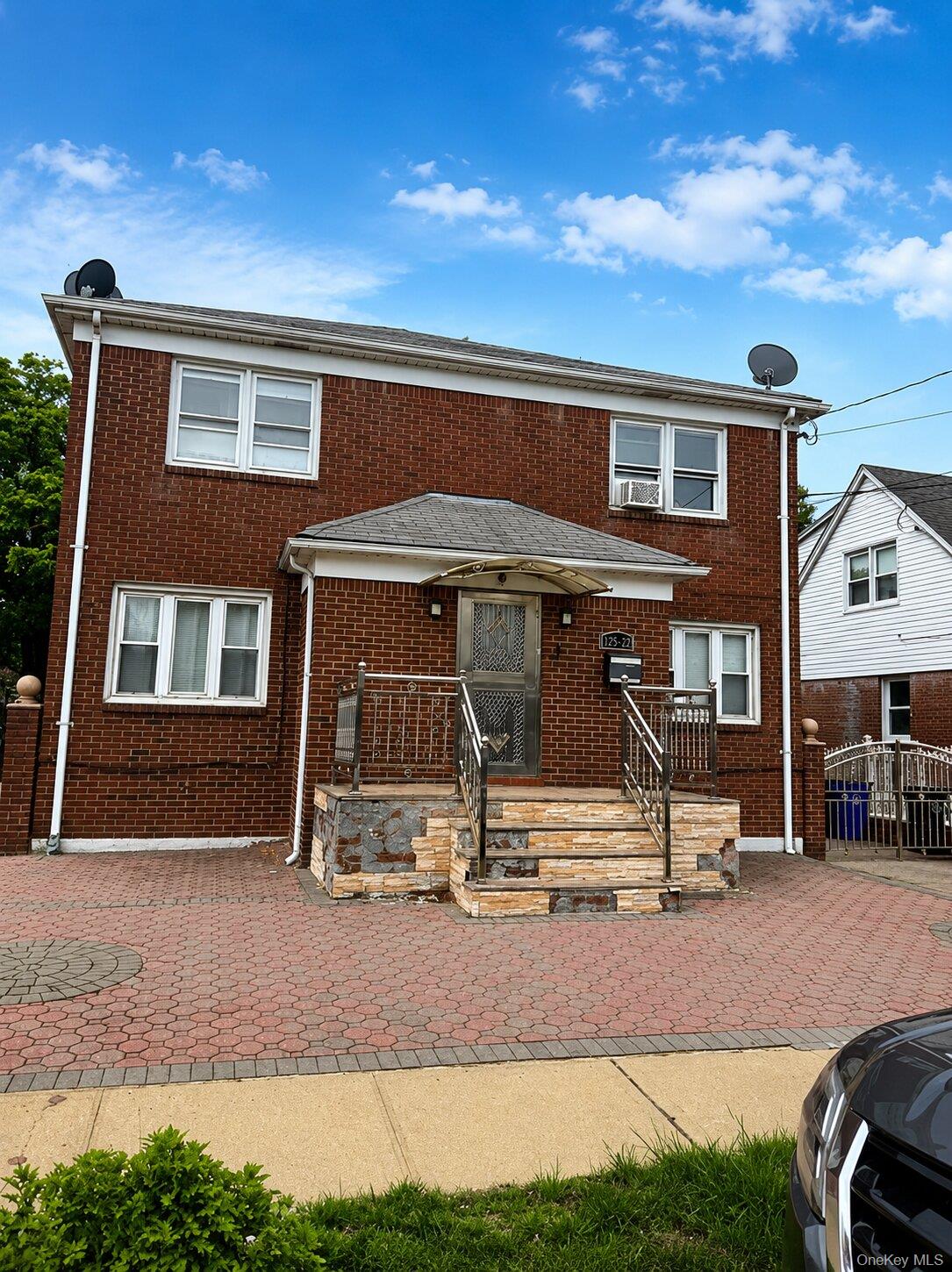 24720 136th Road, Rosedale NY 11422