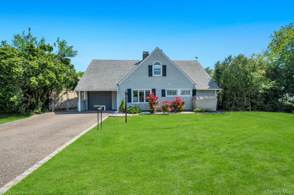 11 Wagon Lane, Levittown NY 11756