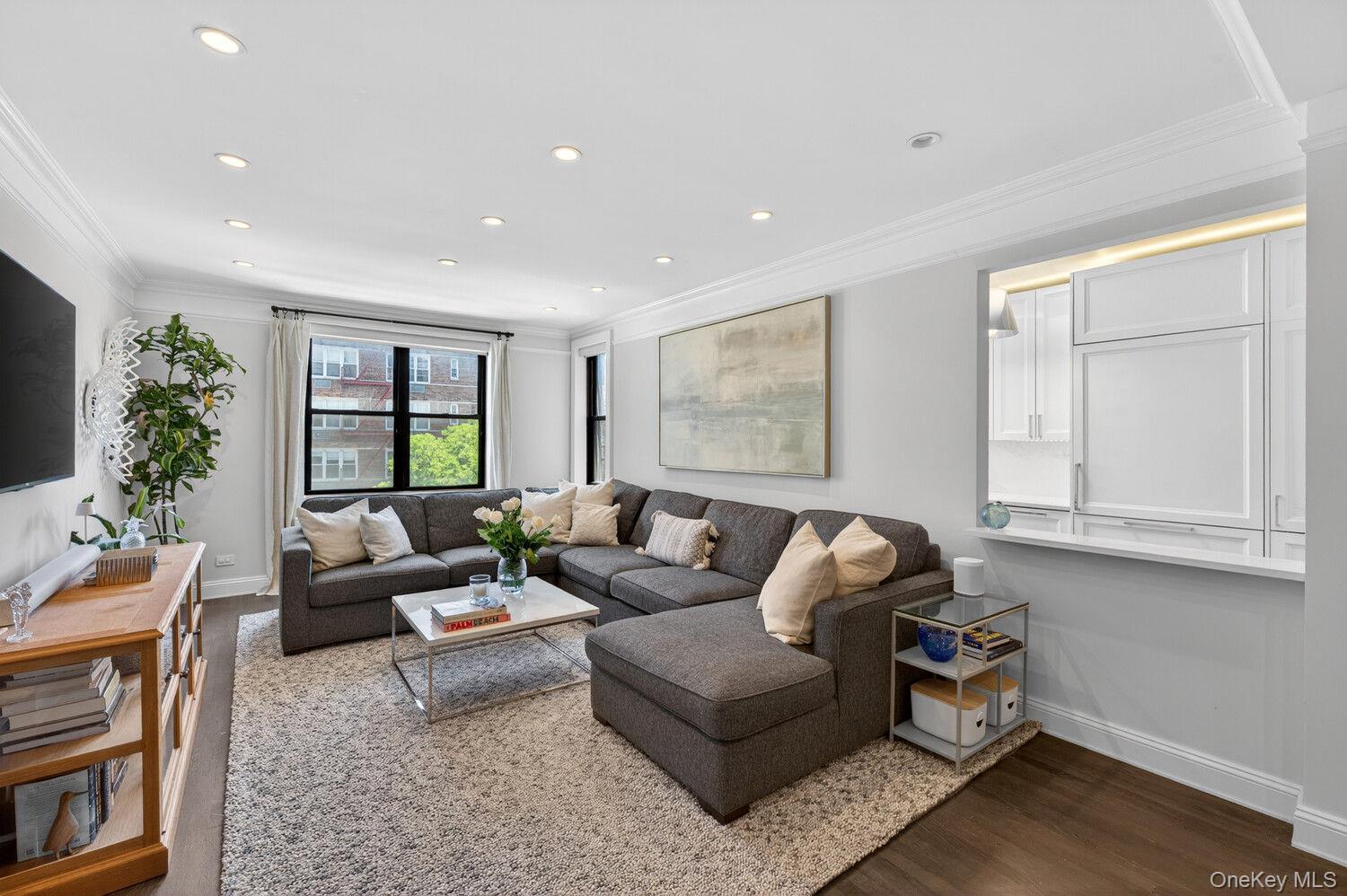 100 W 12TH Street Unit 4K, Manhattan NY 10011