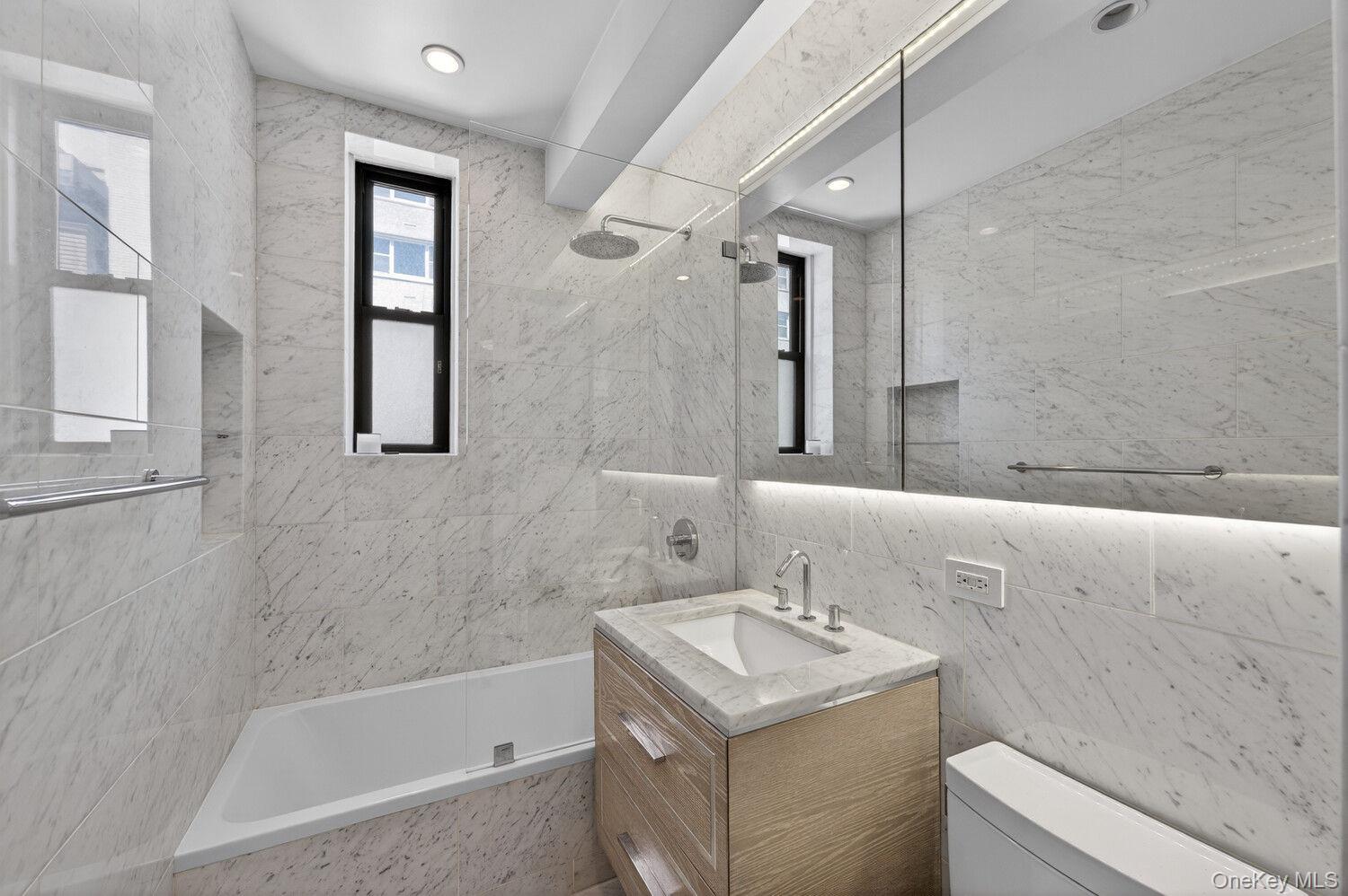 100 W 12TH Street Unit 4K, Manhattan NY 10011