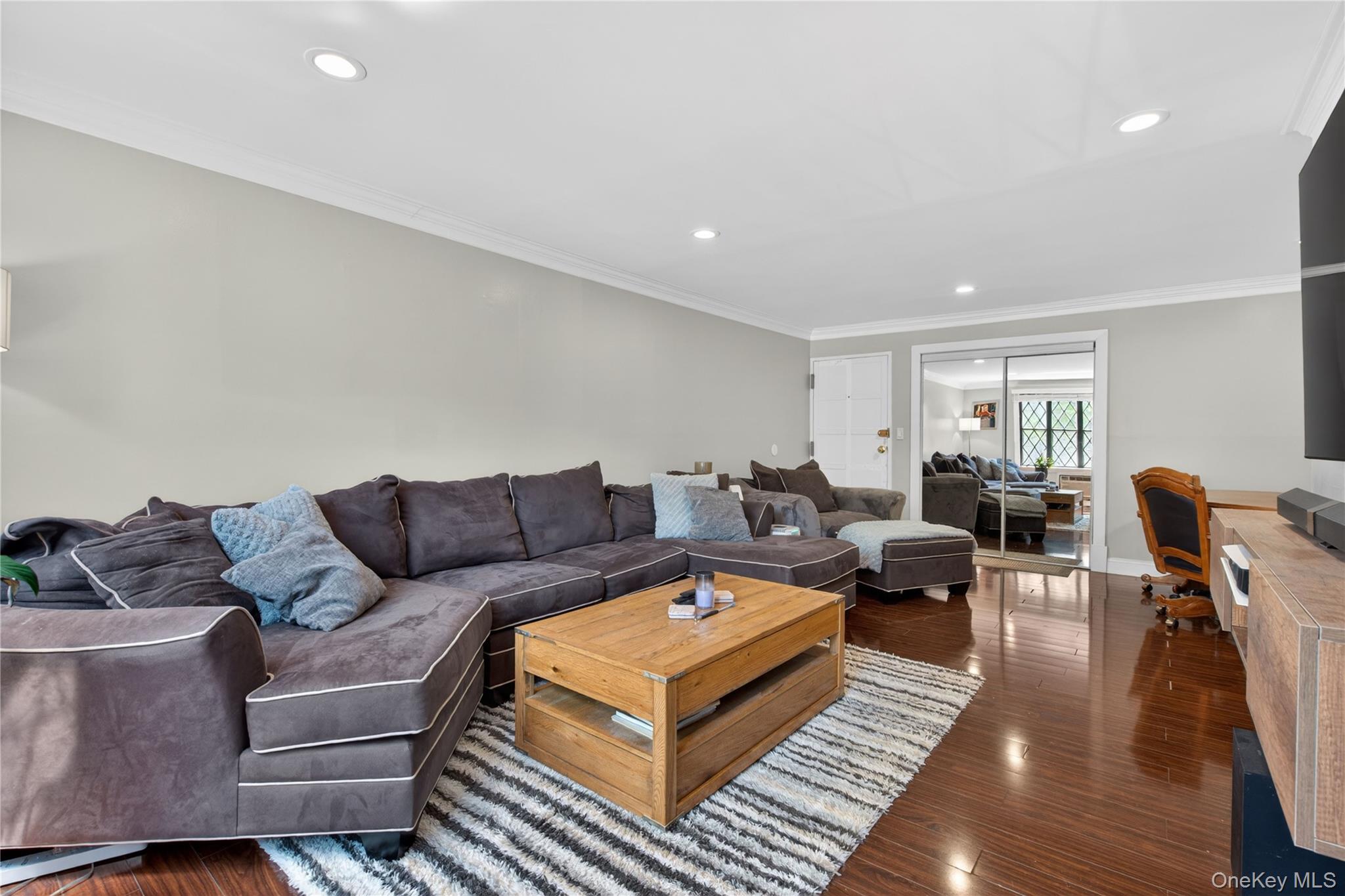 425 Sierra Vista Lane, Valley Cottage NY 10989