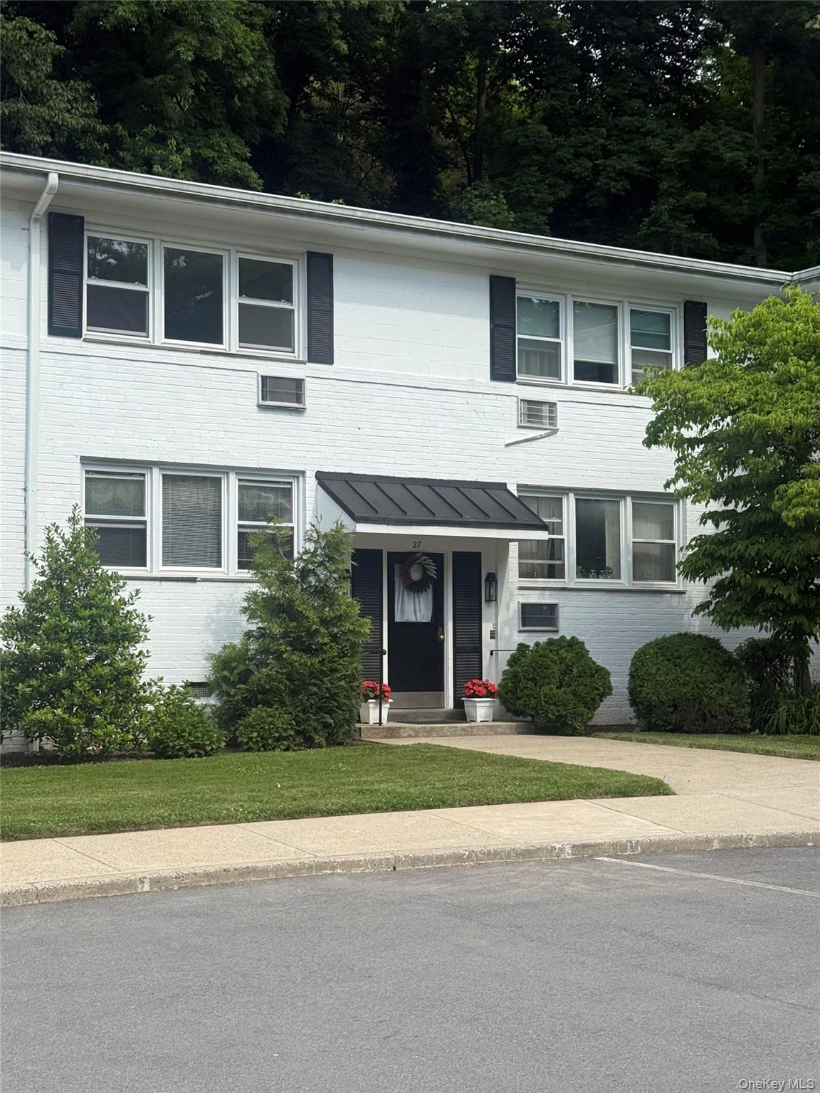 27 Avon Circle Unit D, Rye Brook NY 10573