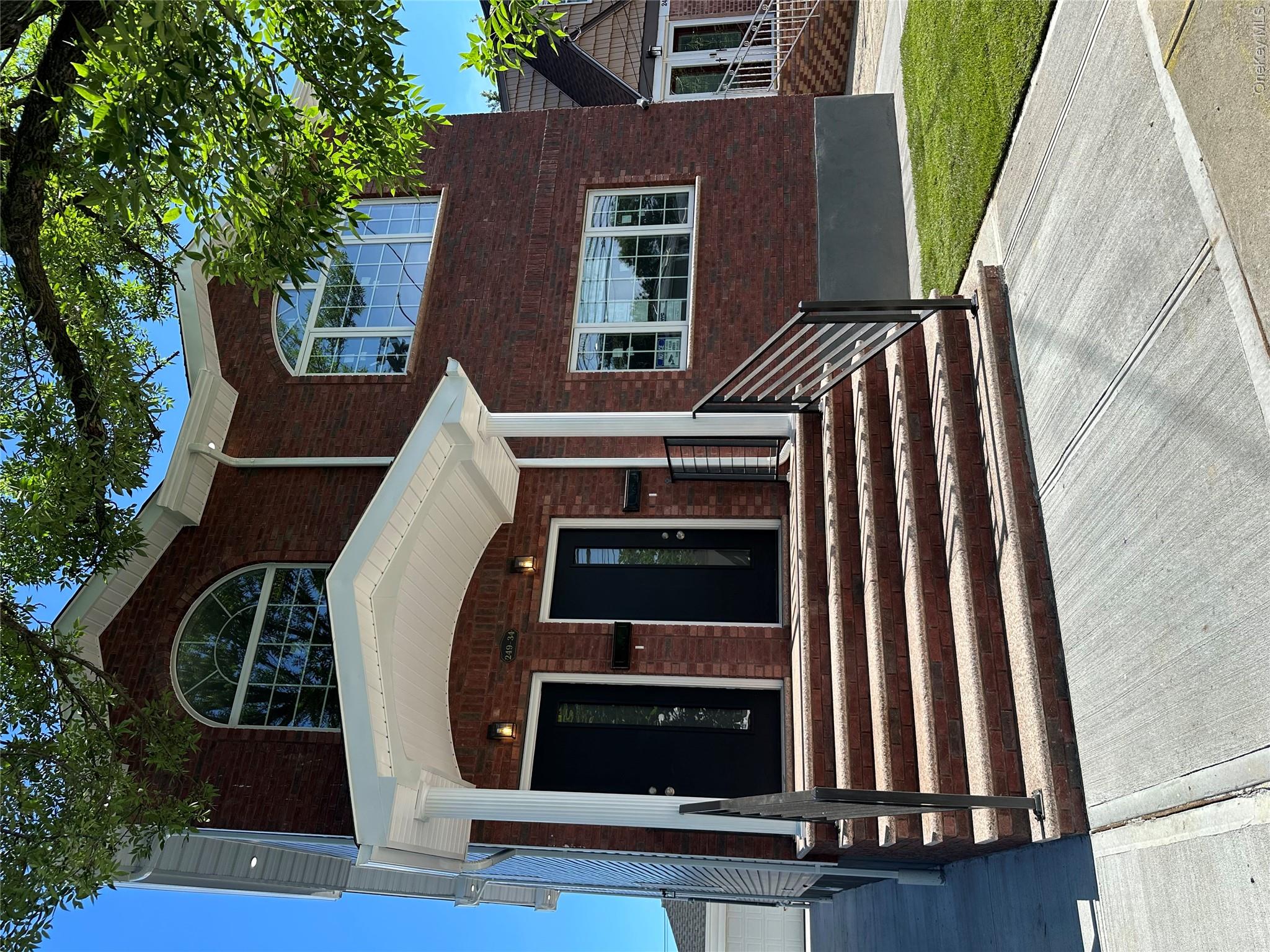 24934 147th Avenue, Rosedale NY 11422