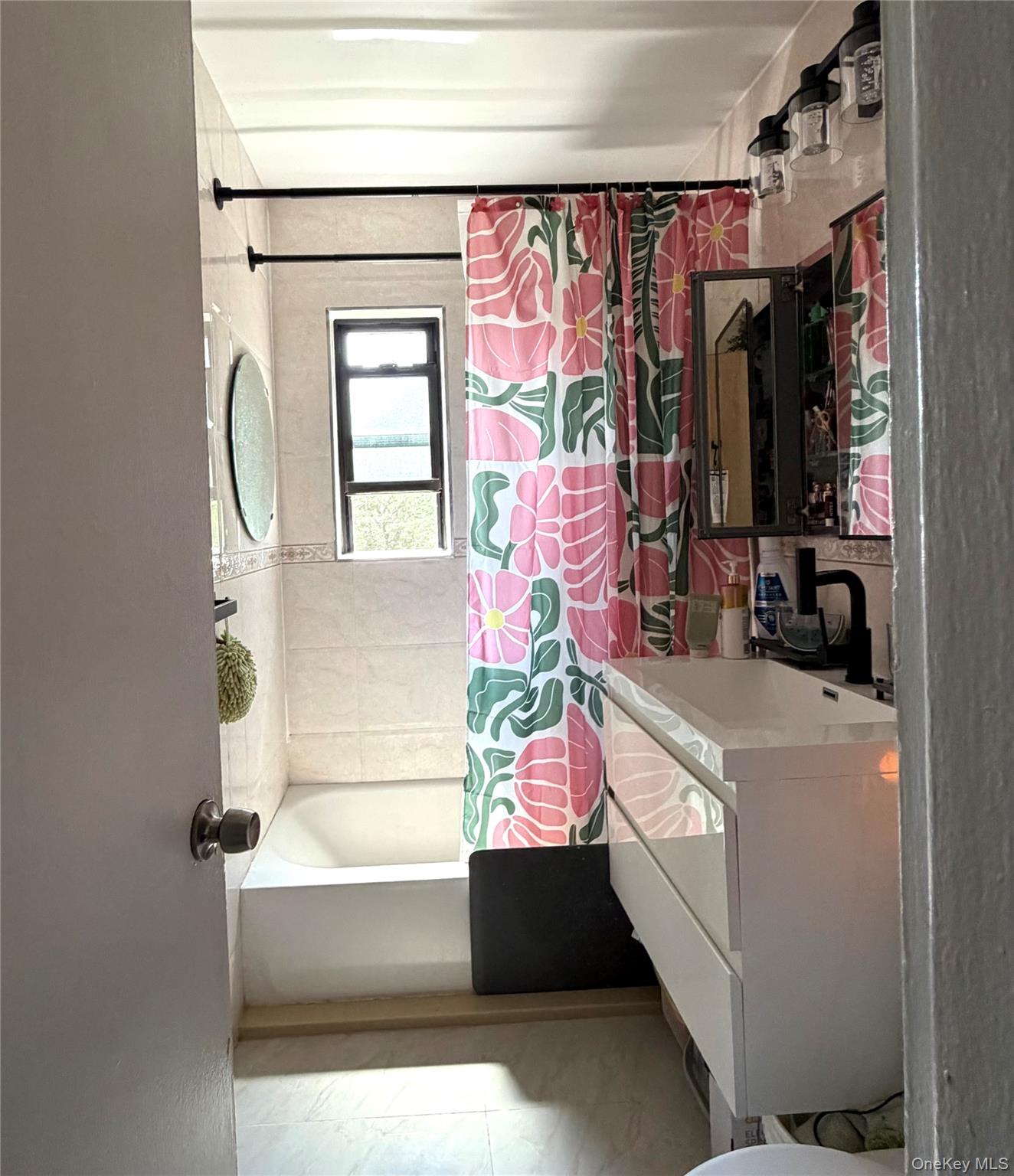 73-96 Springfield Blvd Unit 2nd floor, Oakland Gardens NY 11364