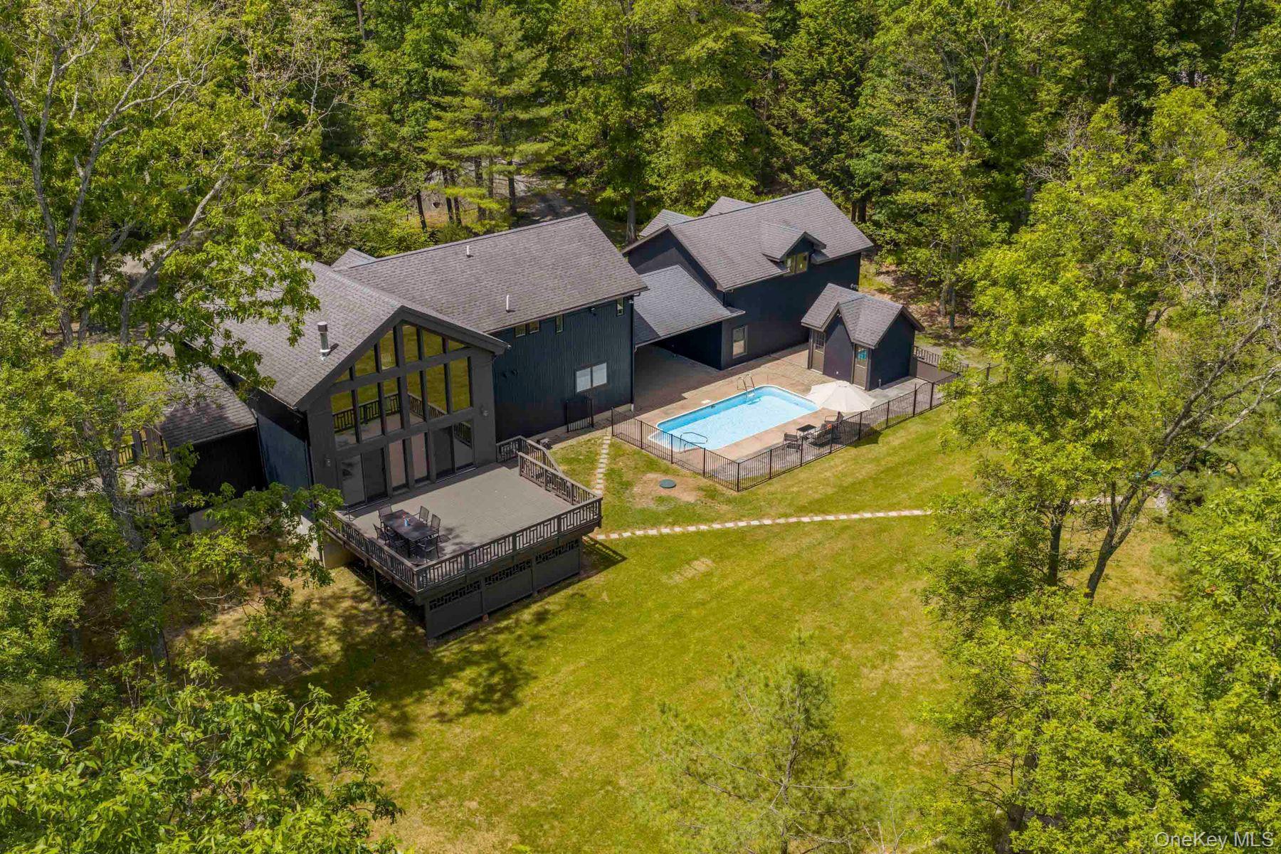 56 Lauren Court, Woodstock NY 12401