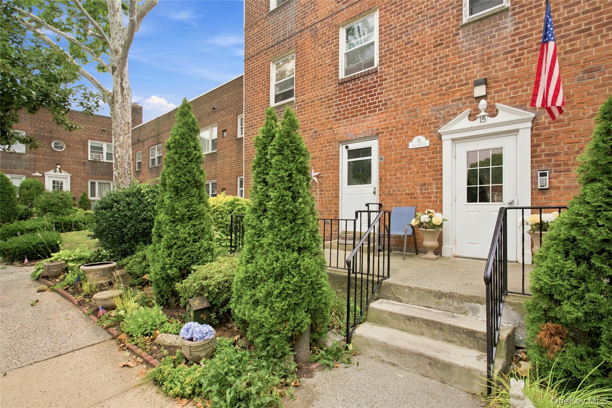15 Leewood Unit 2L, Eastchester NY 10709