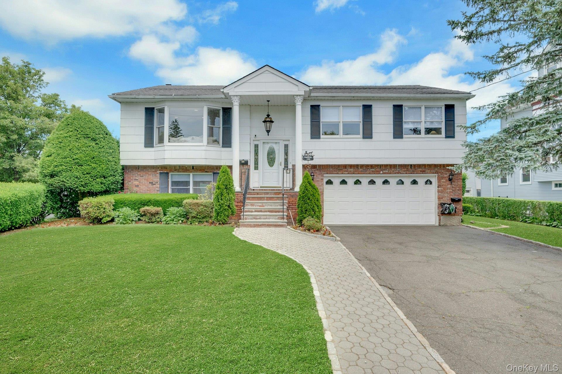 100 Neptune Avenue, New Rochelle NY 10805