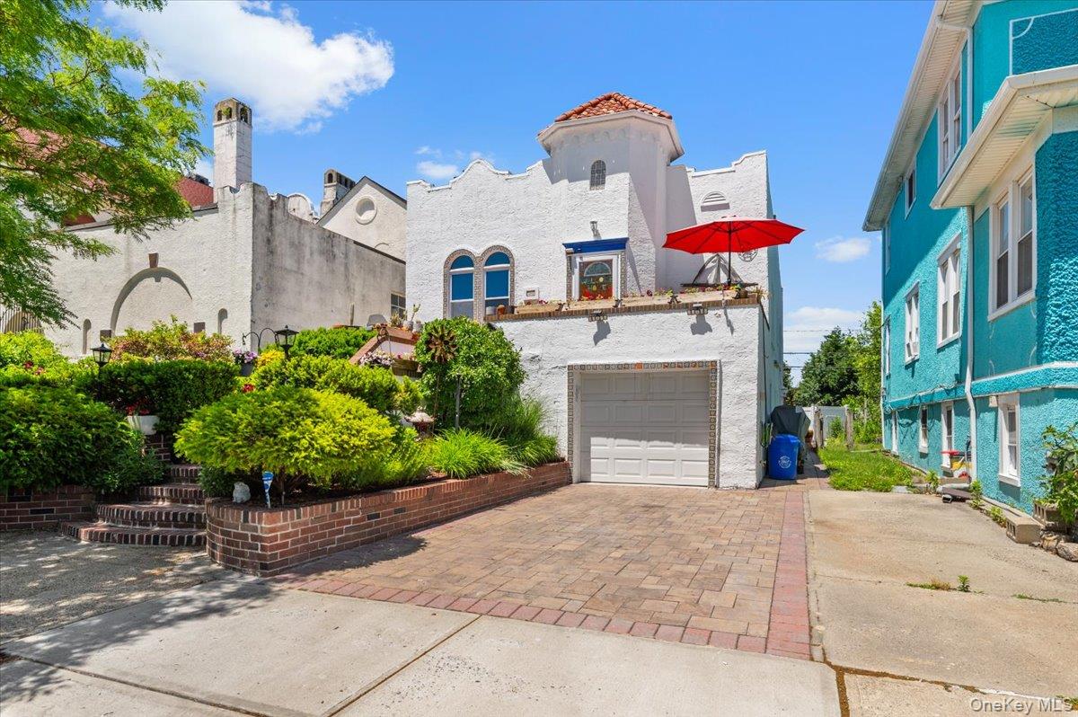 323 E Walnut Street, Long Beach NY 11561
