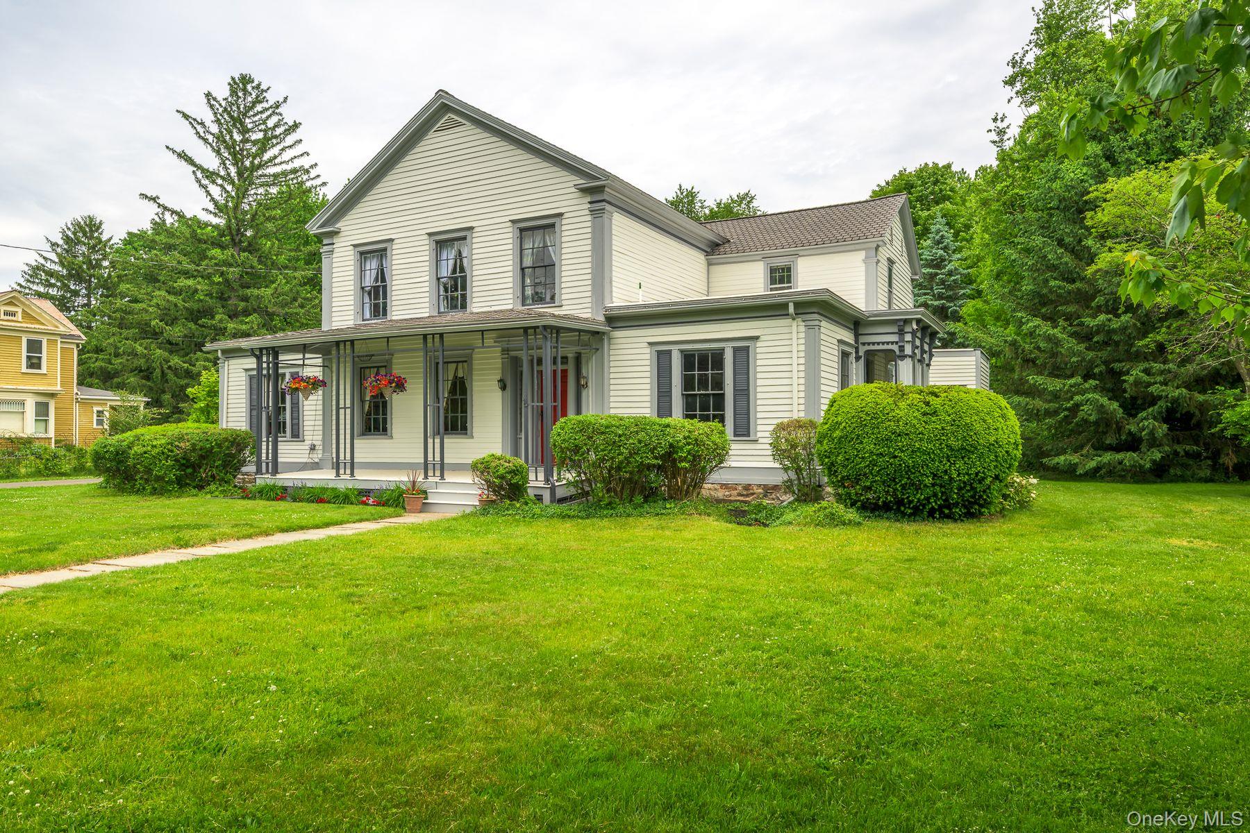24 Albany Avenue, Kinderhook NY 12106