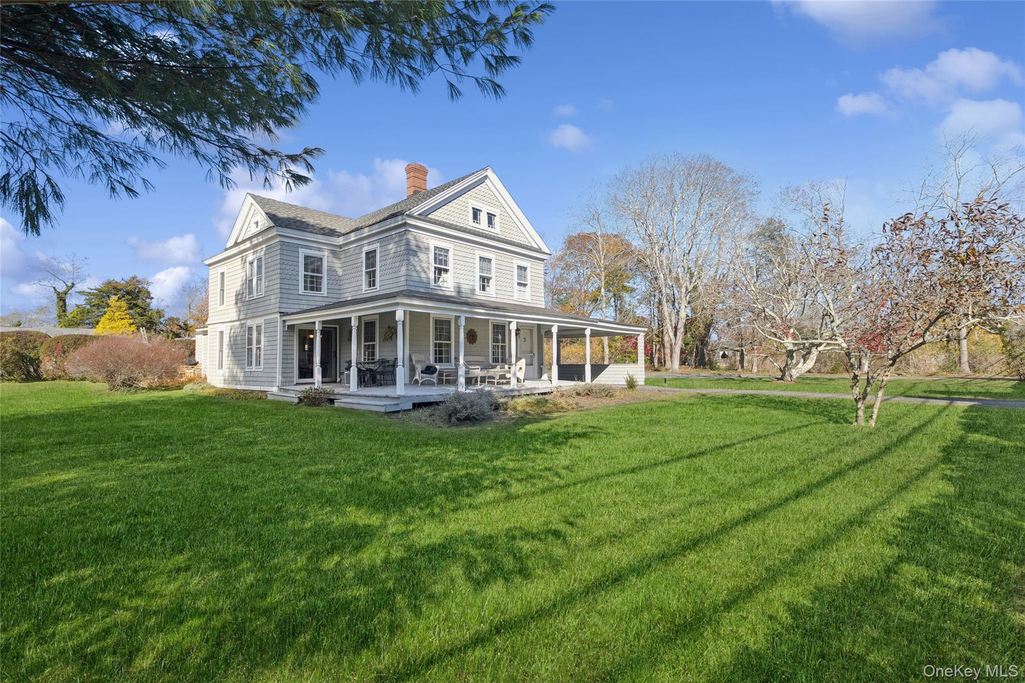 718 Montauk Highway, East Quogue NY 11942