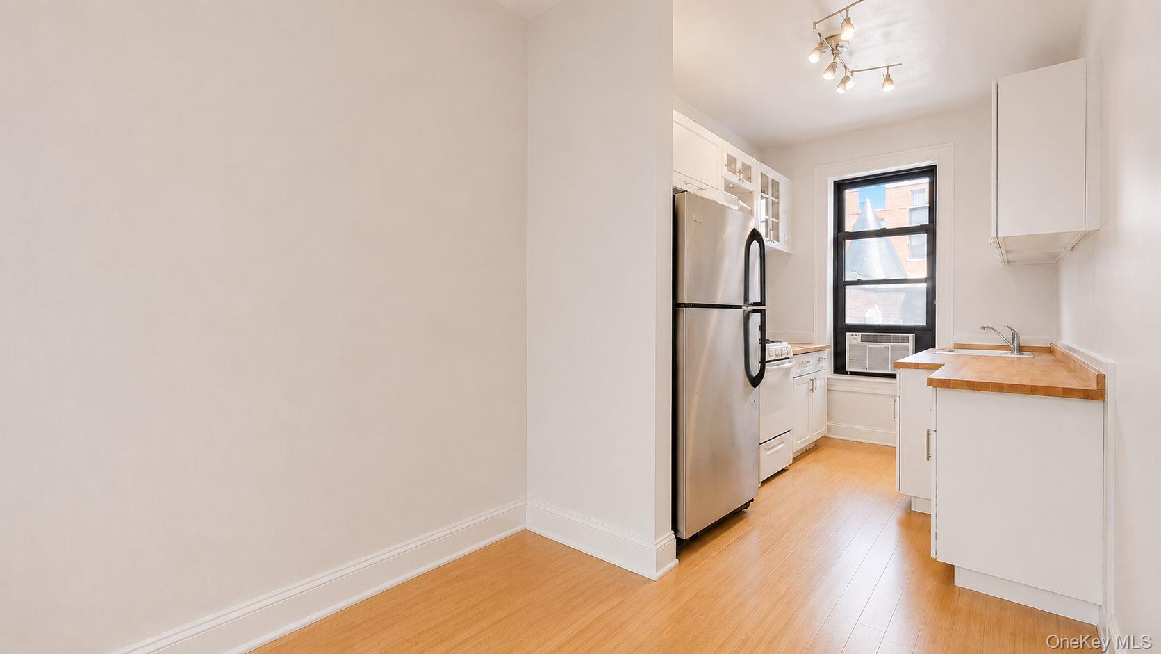 4-6 W 105th Street Unit 6A, Manhattan NY 10025