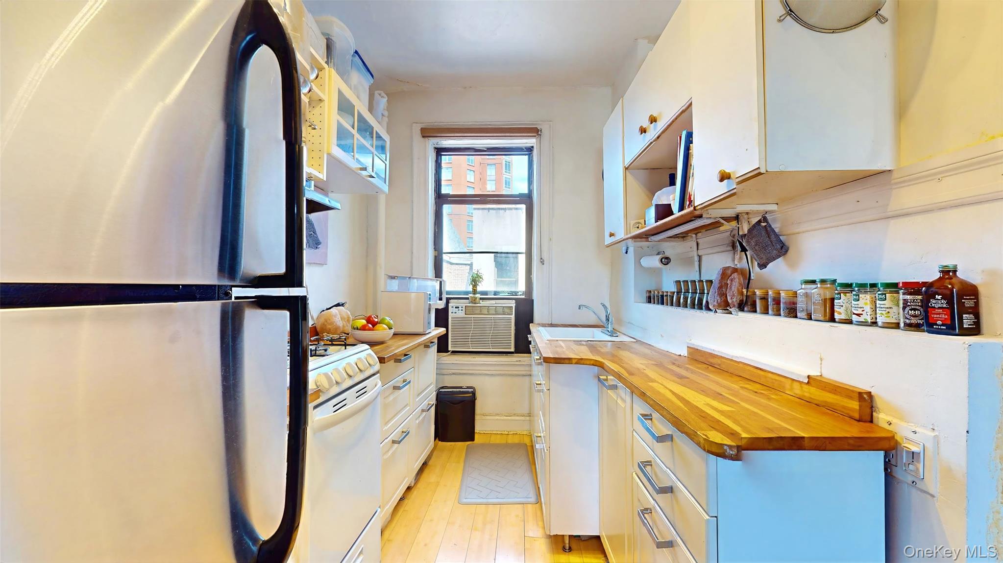 4-6 W 105th Street Unit 6A, Manhattan NY 10025