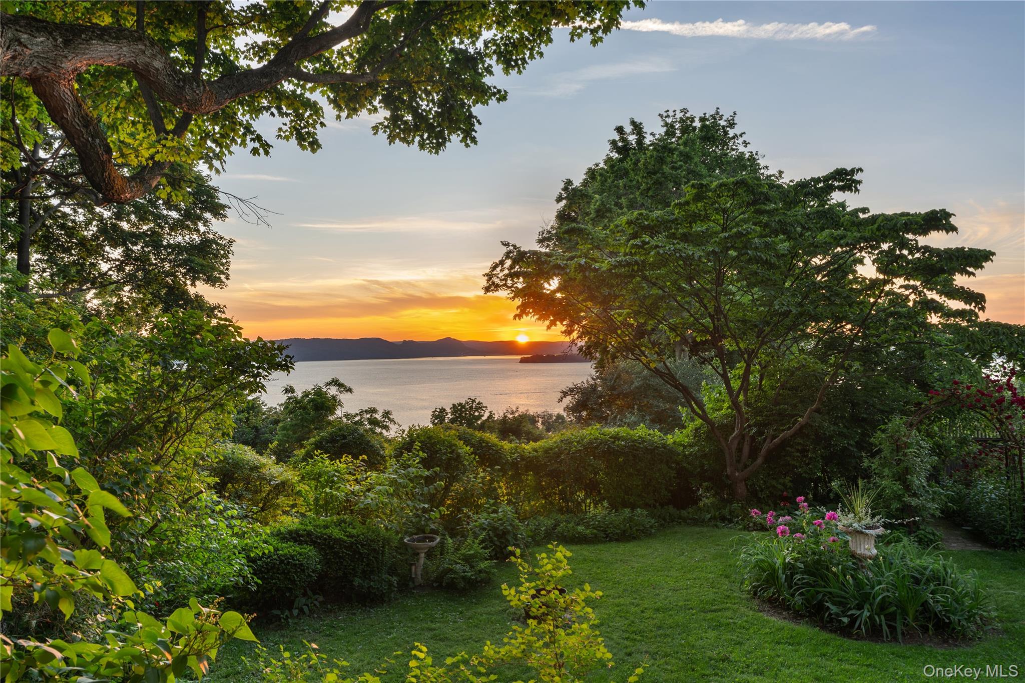 28 Hamilton Avenue, Ossining NY 10562