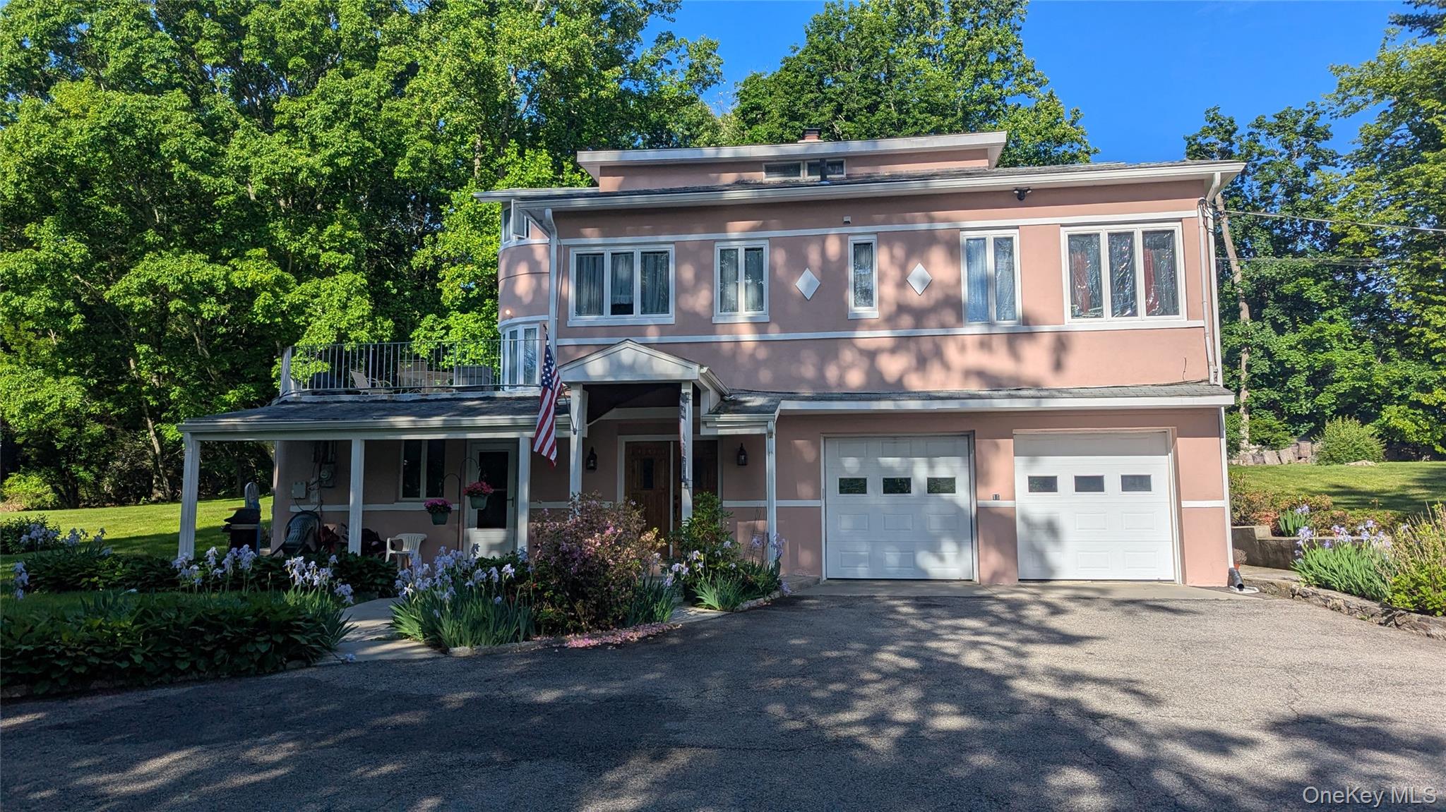 11 Dyckman Drive, Mohegan Lake NY 10547