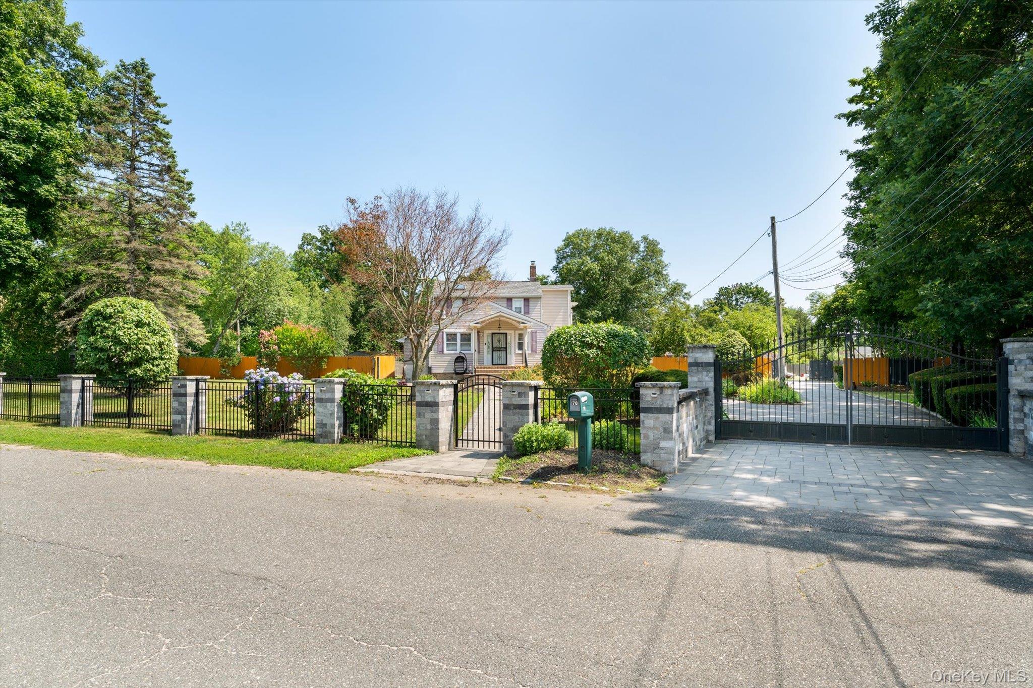 70 Massachusetts Avenue, Bay Shore NY 11706