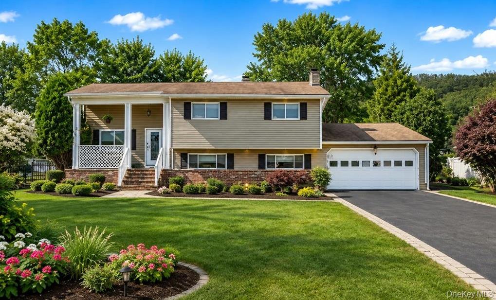 46 Merriewold Lane N, Monroe NY 10950