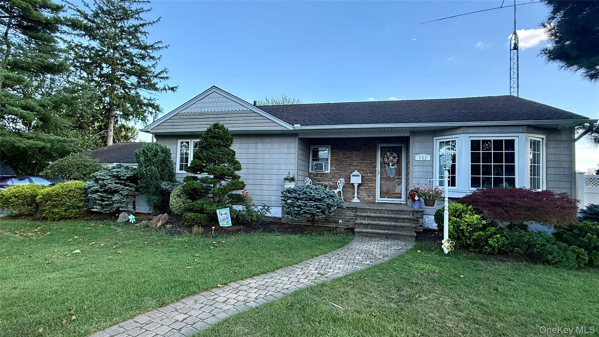 685 Seabury Avenue, Franklin Square NY 11010