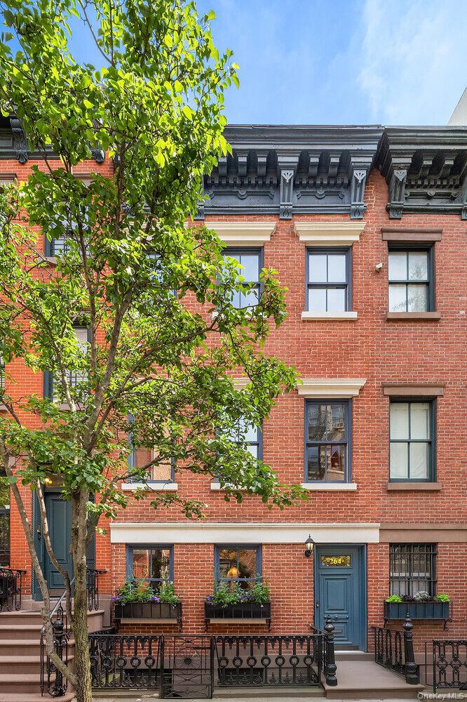 264 W 12TH Street, Manhattan NY 10014