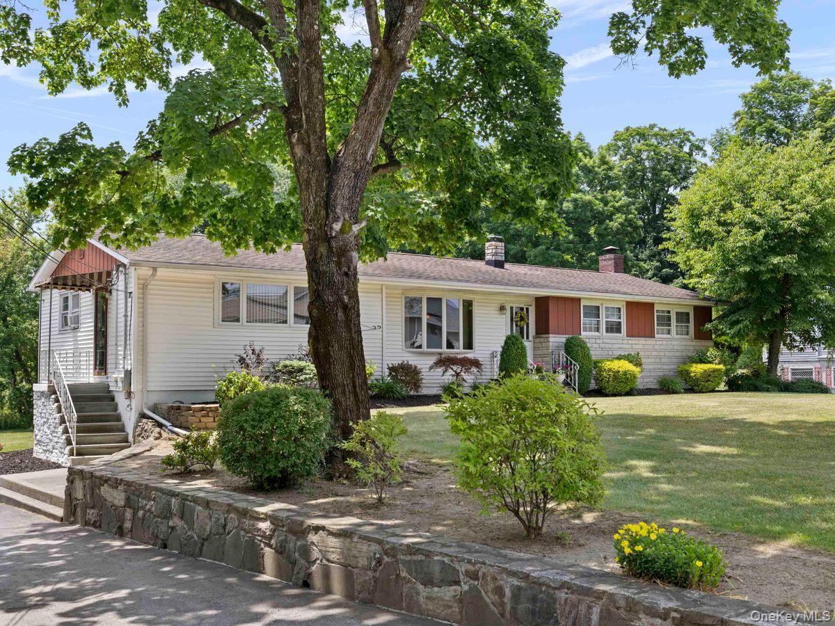 105 S Chapel Hill Road, Highland NY 12528
