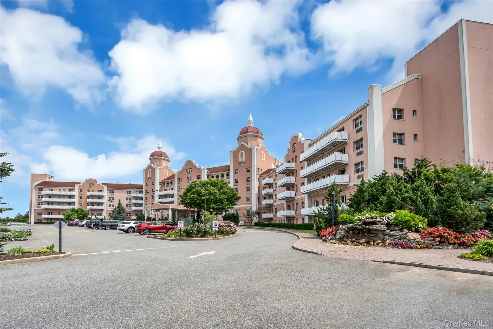 2 Richmond Road Unit 5W, Lido Beach NY 11561