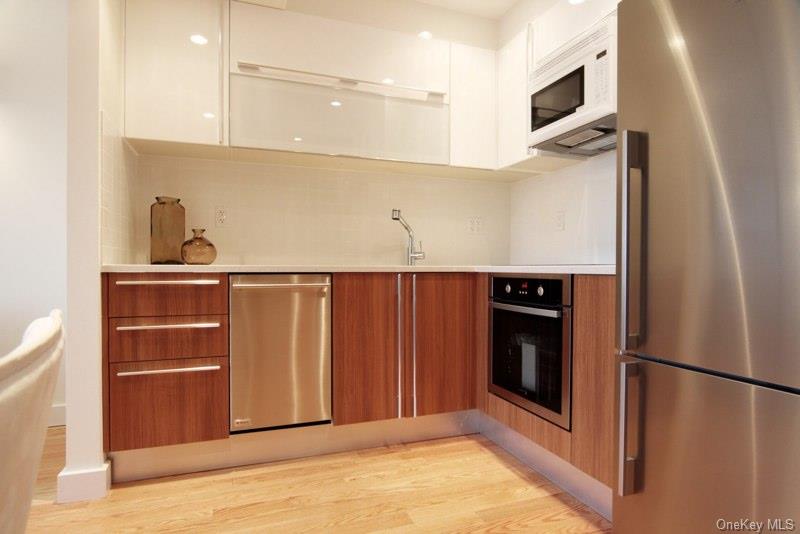 3135 31st Street Unit 605, Astoria NY 11106