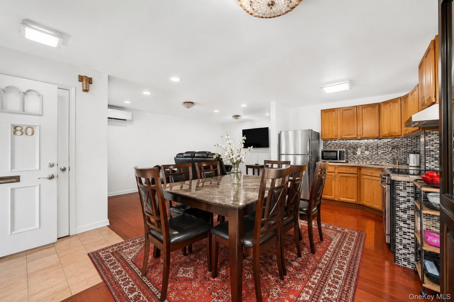 87-80 Little Neck Parkway, Floral Park NY 11001