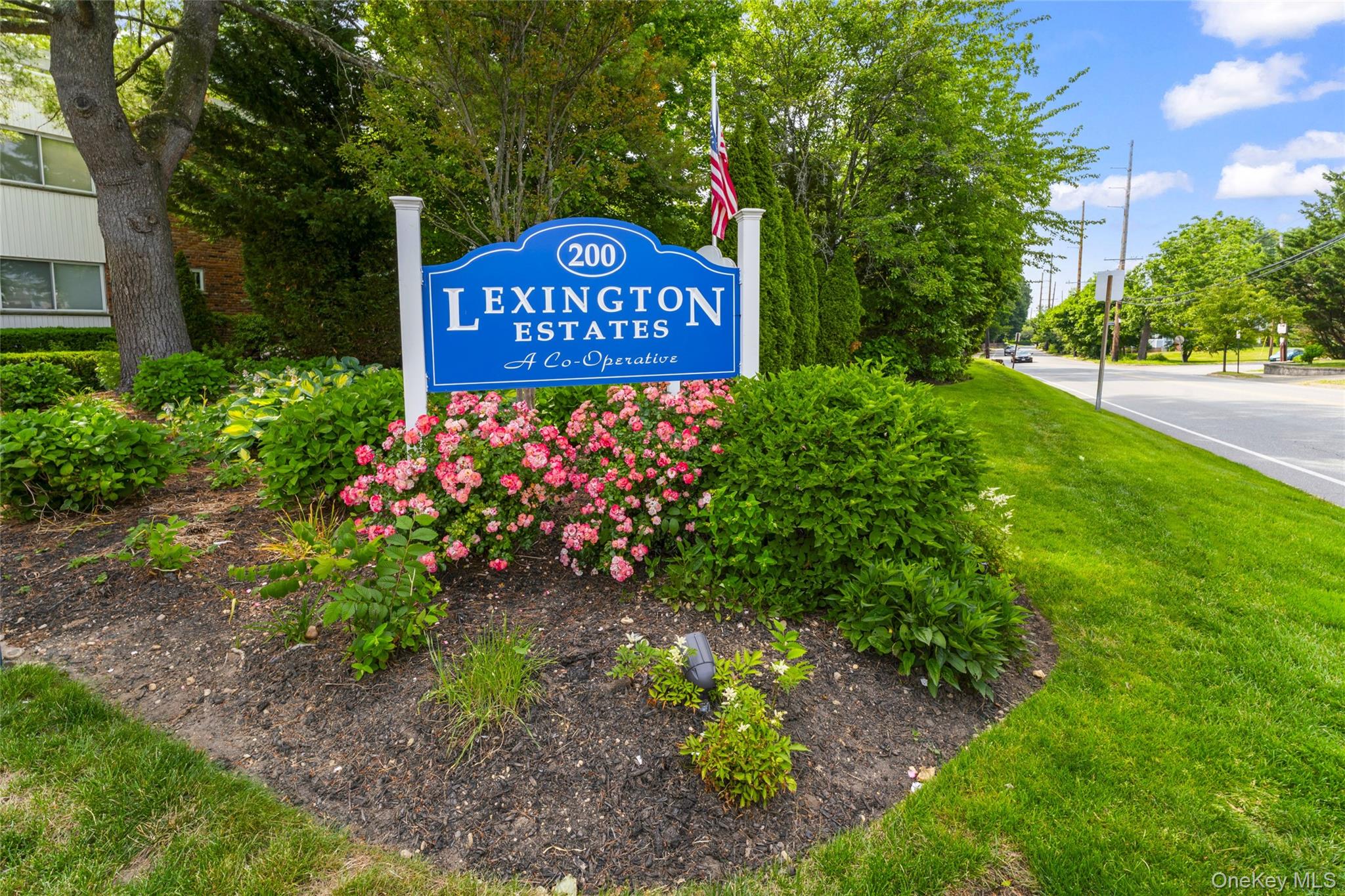 200 Lexington Ave Unit 12E, Oyster Bay NY 11771