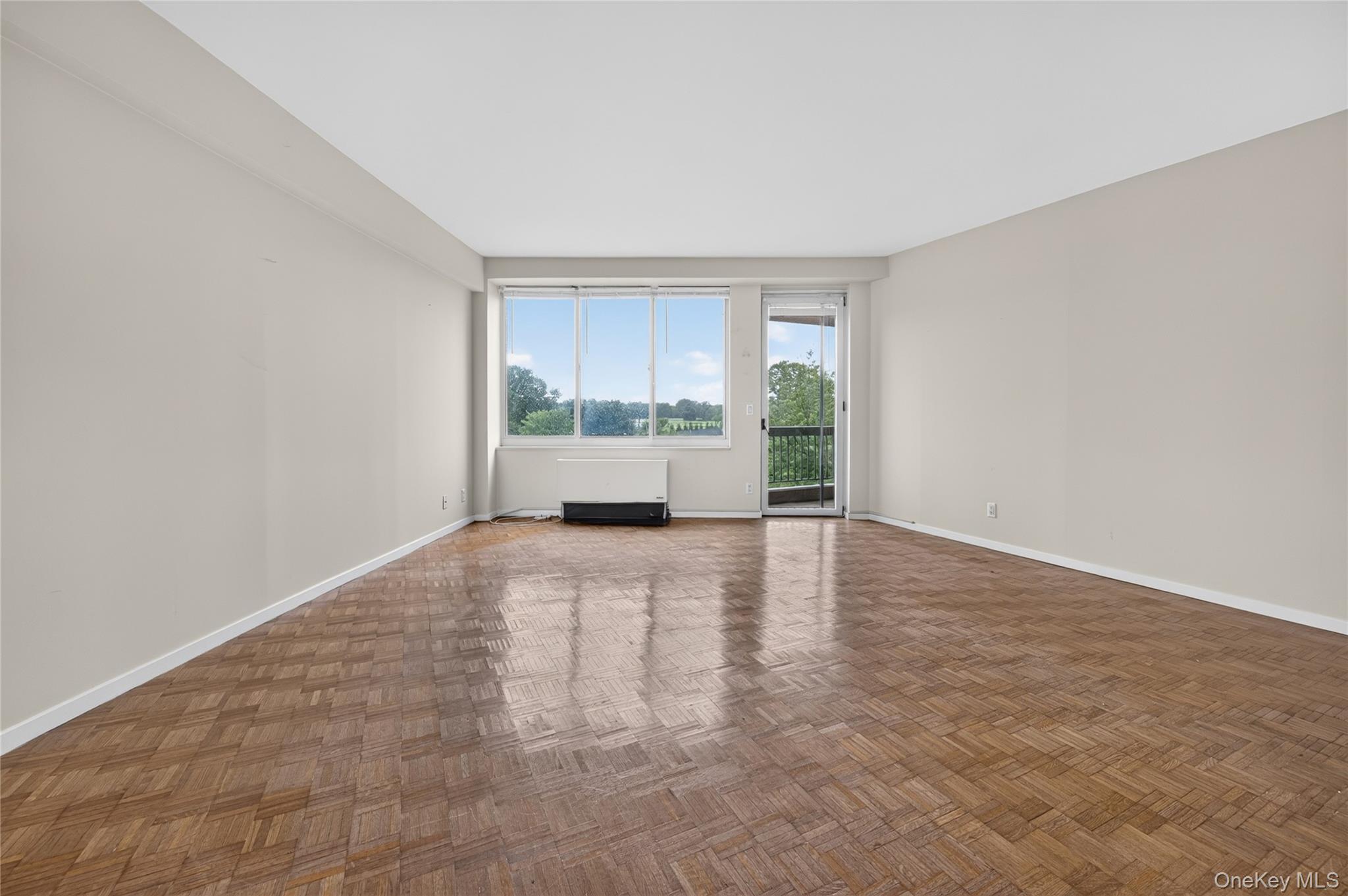 111 Cherry Vallley Avenue Unit 408W, Garden City NY 11530