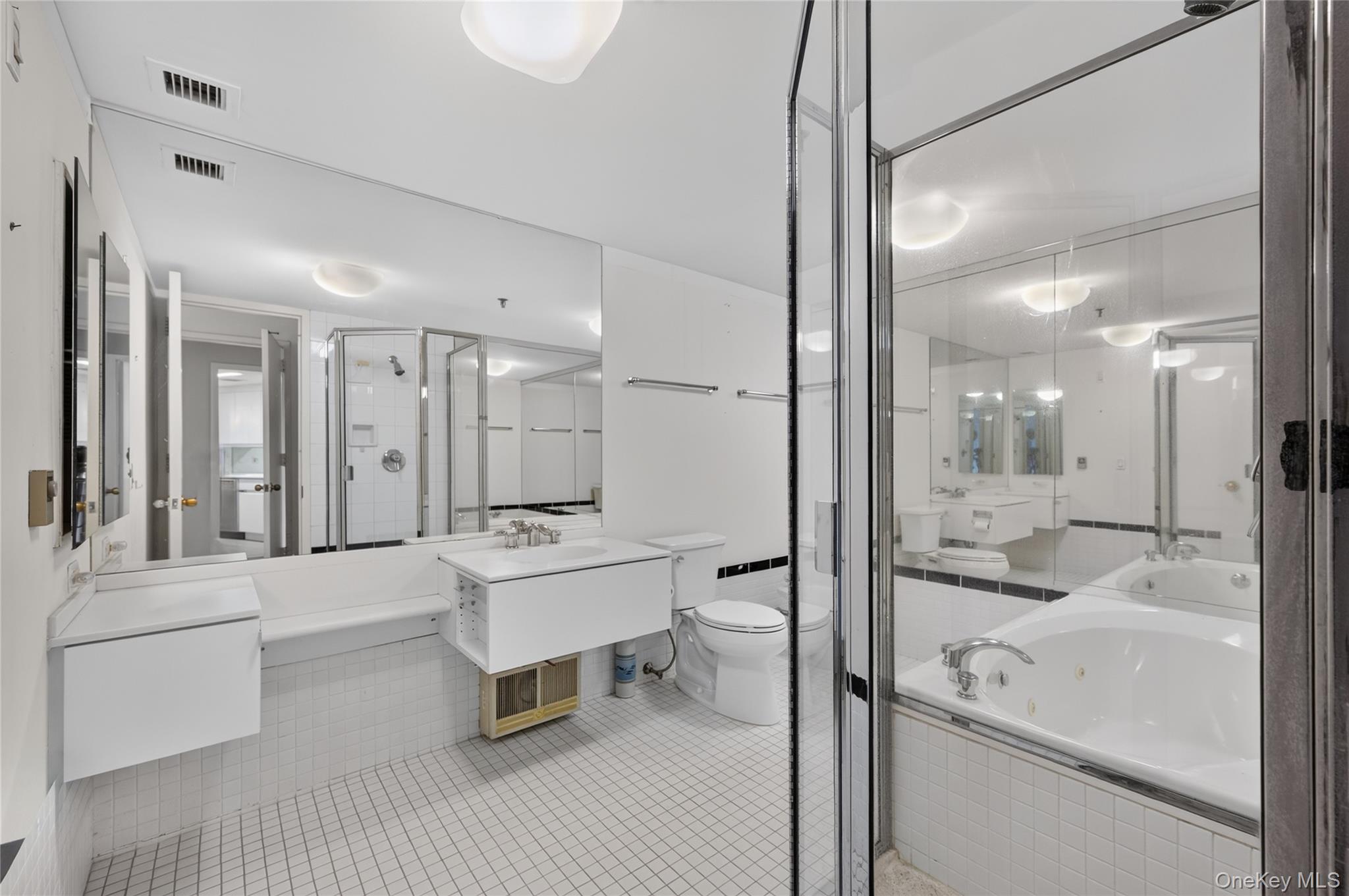 111 Cherry Vallley Avenue Unit 408W, Garden City NY 11530