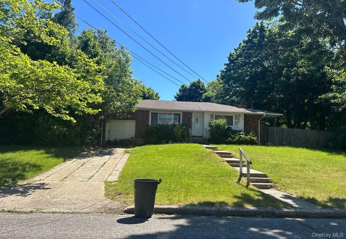 1533 Agate Street, Bay Shore NY 11706