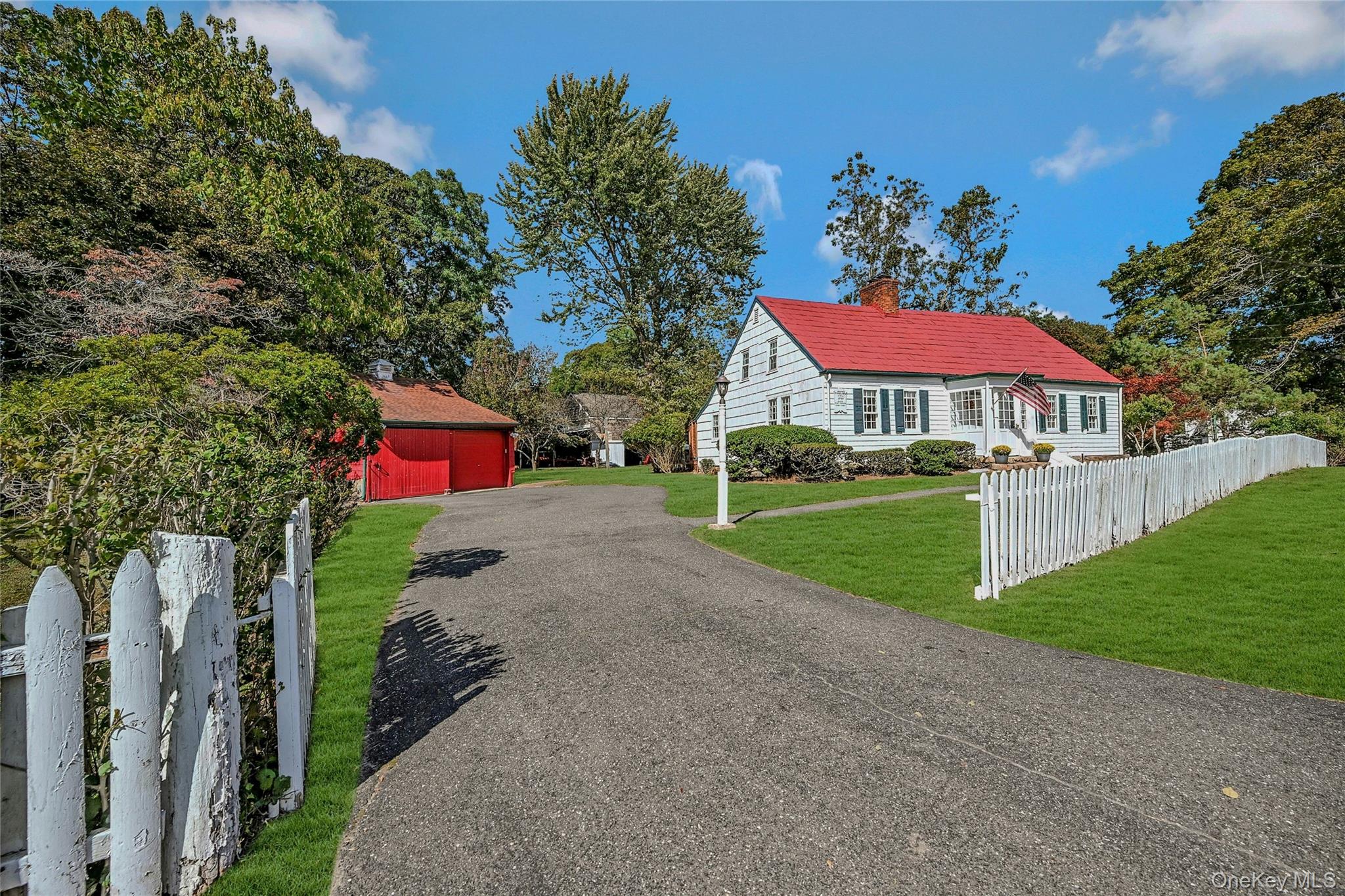147 N Country Road, Mount Sinai NY 11766