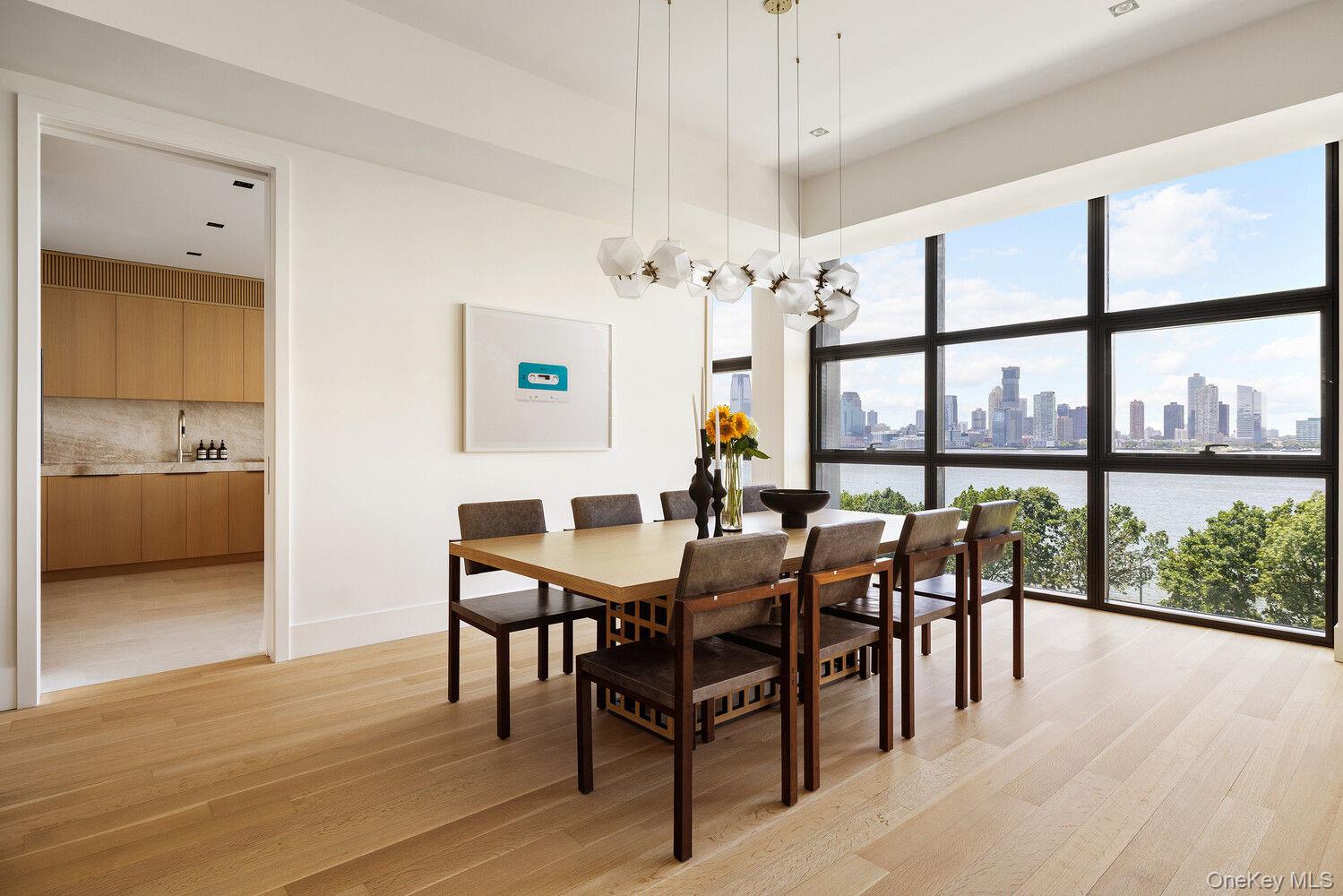 290 WEST Street Unit 5B, Manhattan NY 10013