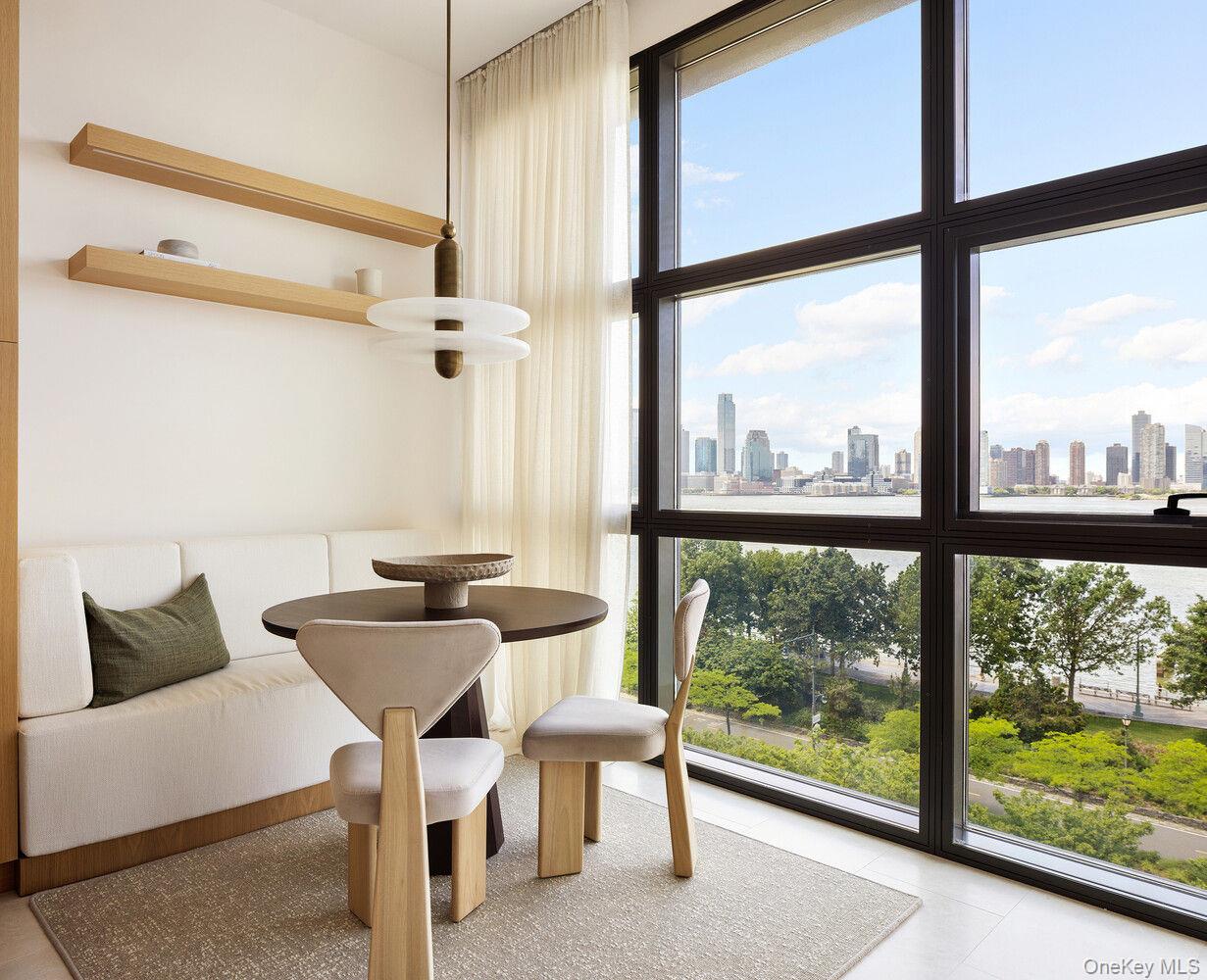 290 WEST Street Unit 5B, Manhattan NY 10013