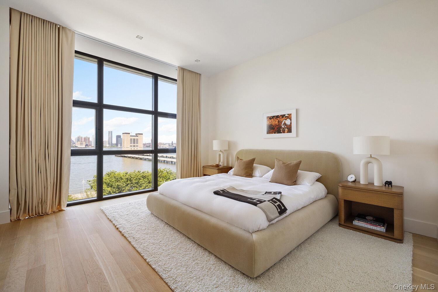 290 WEST Street Unit 5B, Manhattan NY 10013