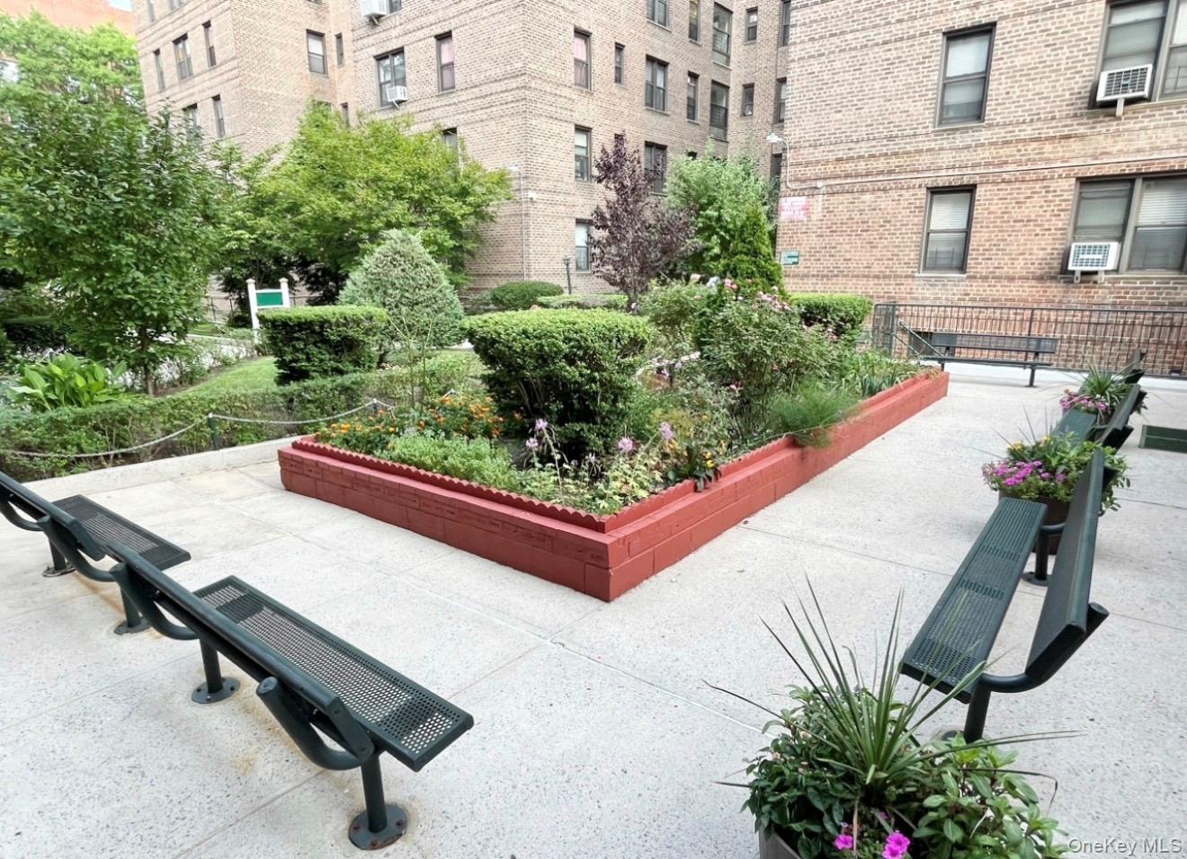 43-40 Union Street Unit 2D, Flushing NY 11355