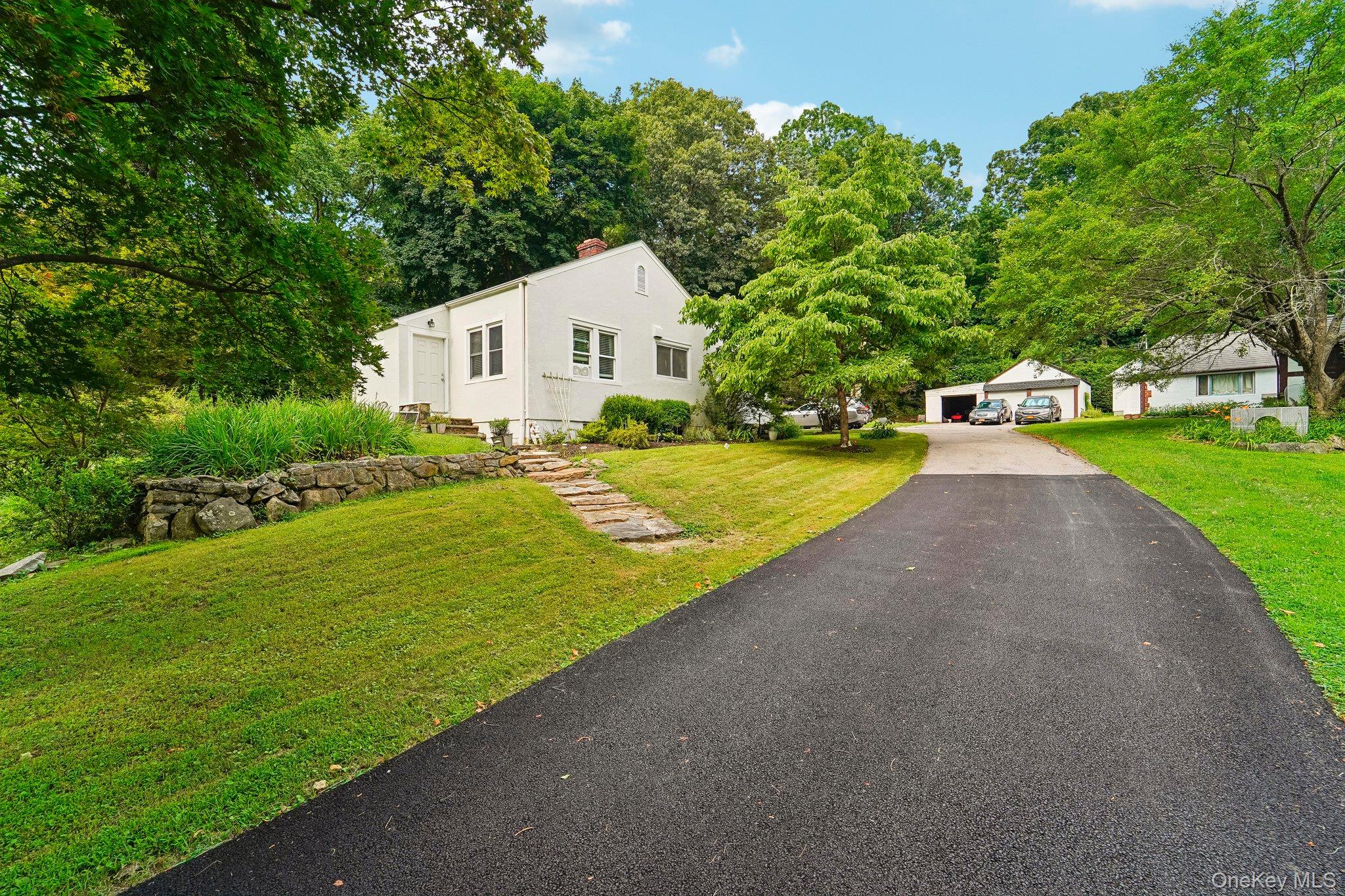 77 Baron De Hirsch Road, Crompond NY 10517